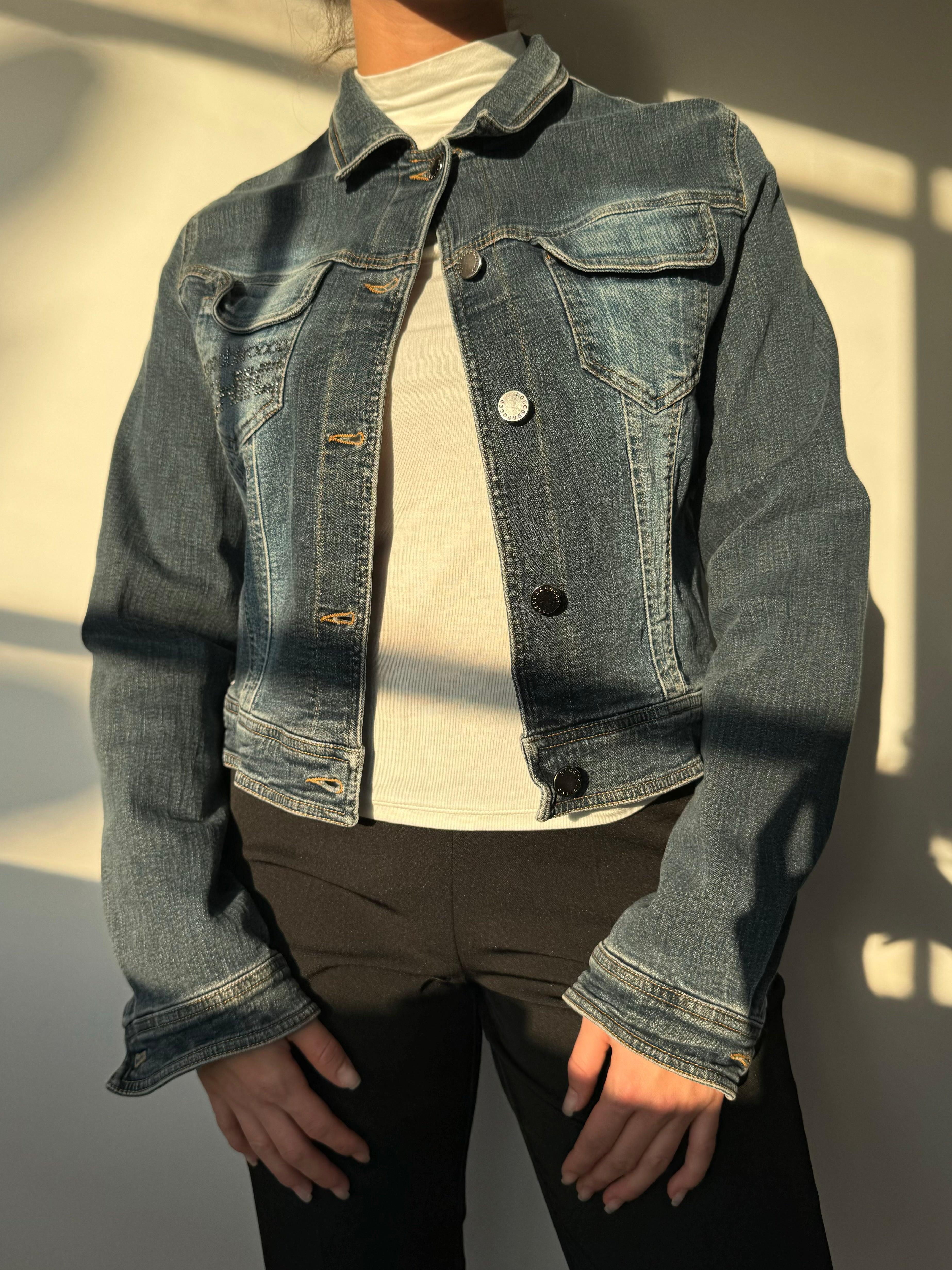 ג׳קט ג׳ינס בשילוב יהלומים Roccobarocco (M)