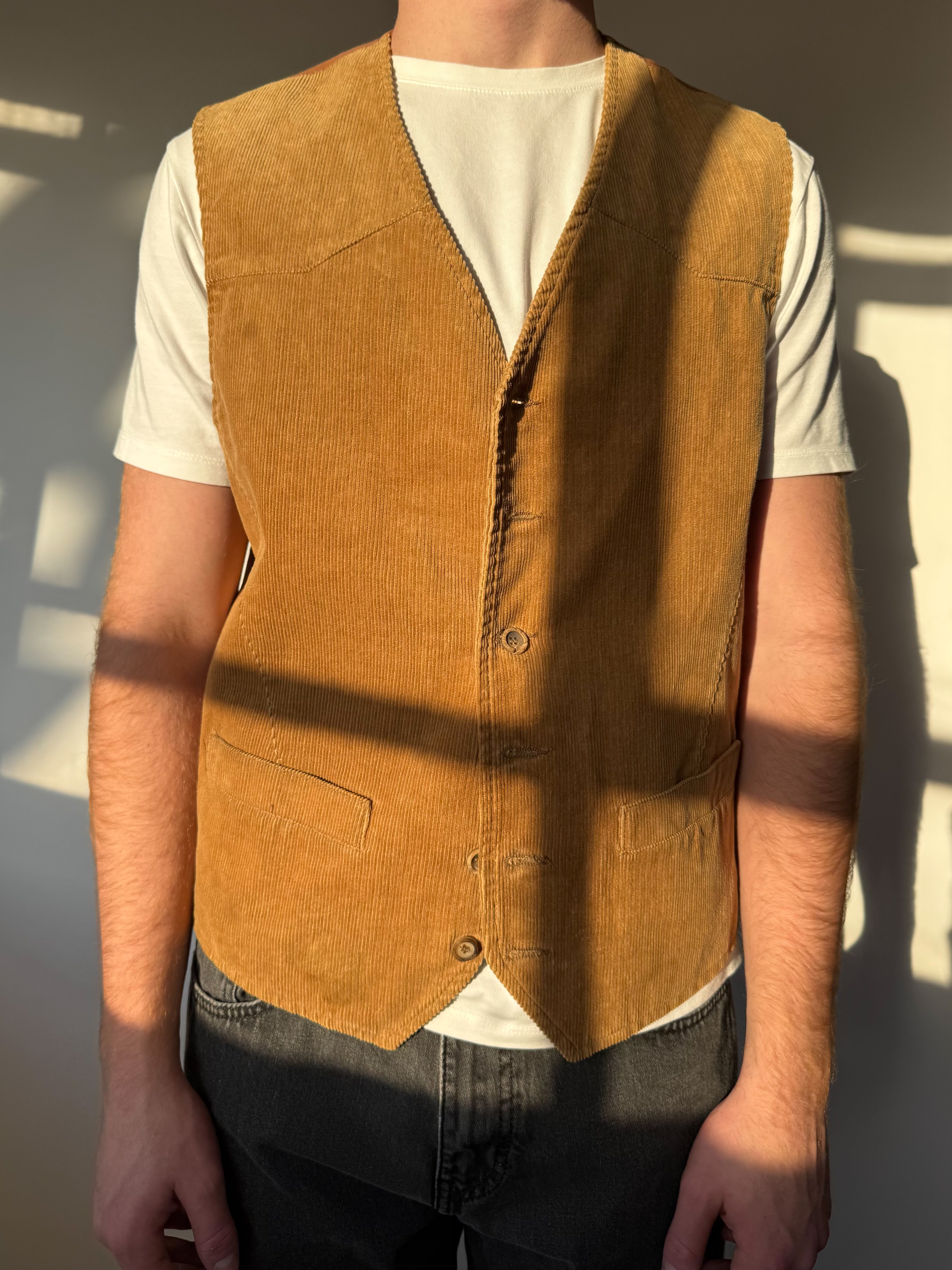 וסט קורדרוי קאמל Marlboro Classics (L)