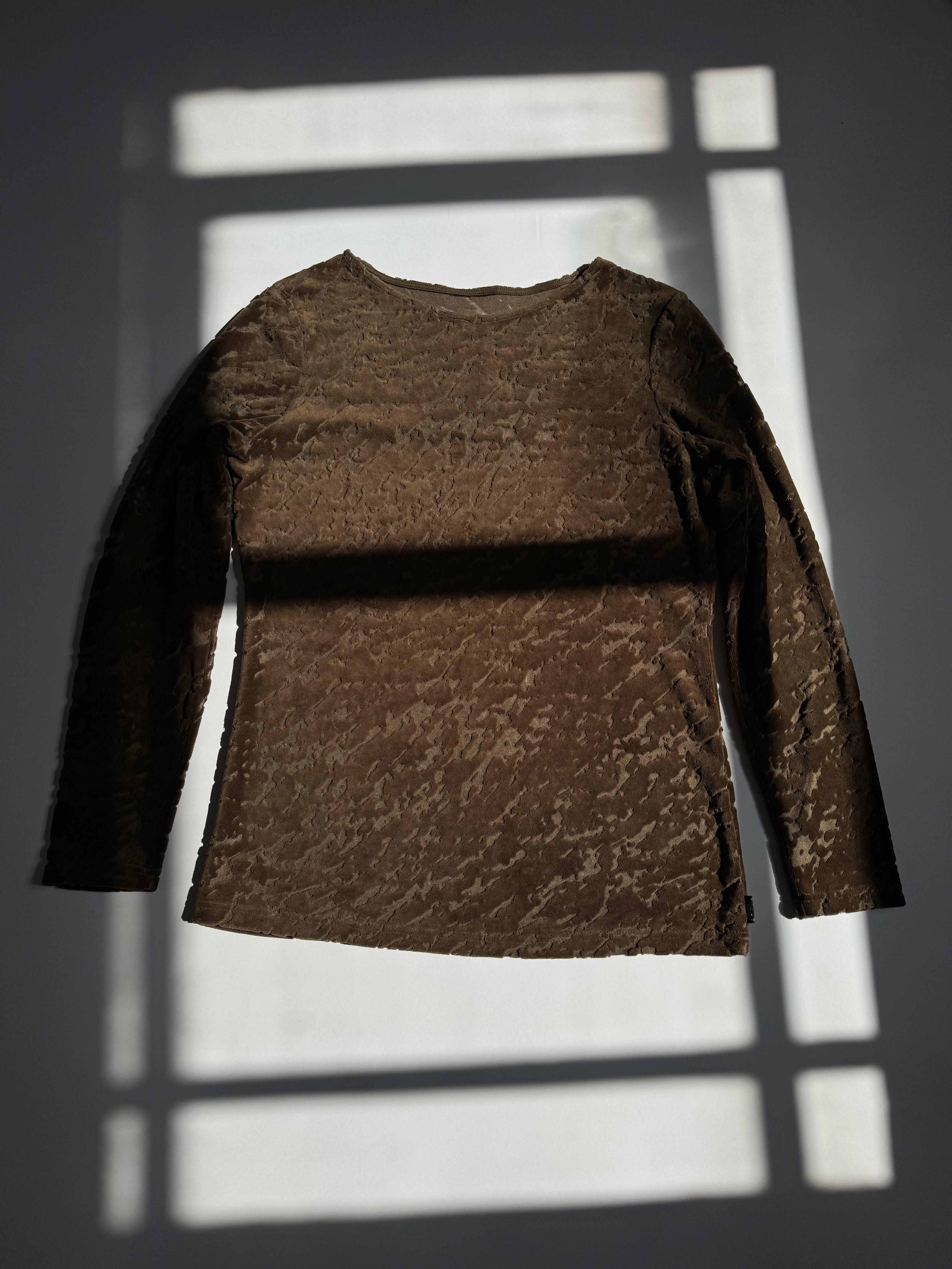 חולצת קטיפה בטקסטורה (L)