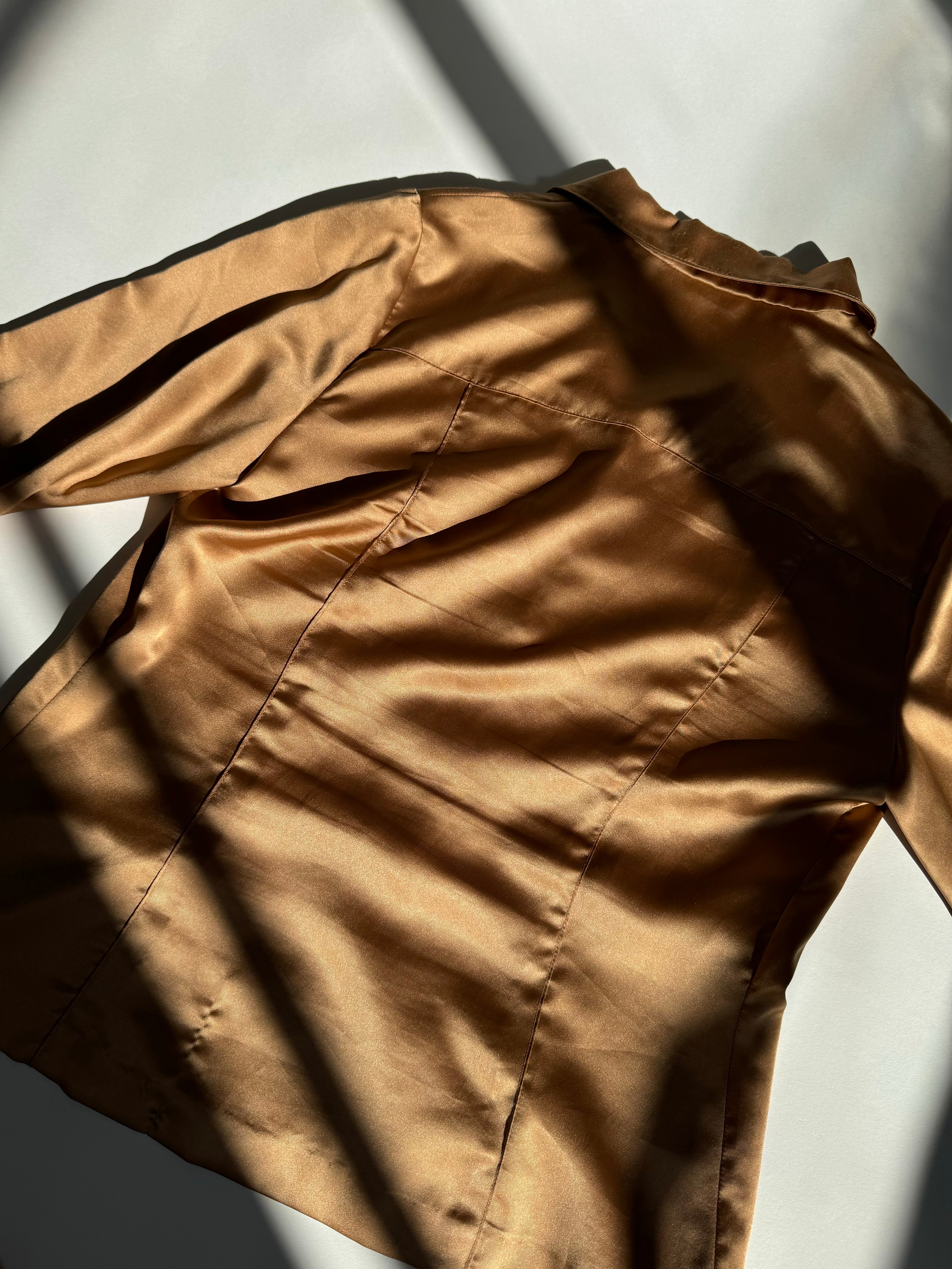 חולצה מכופתרת מבריקה בגוון נחושת (L)