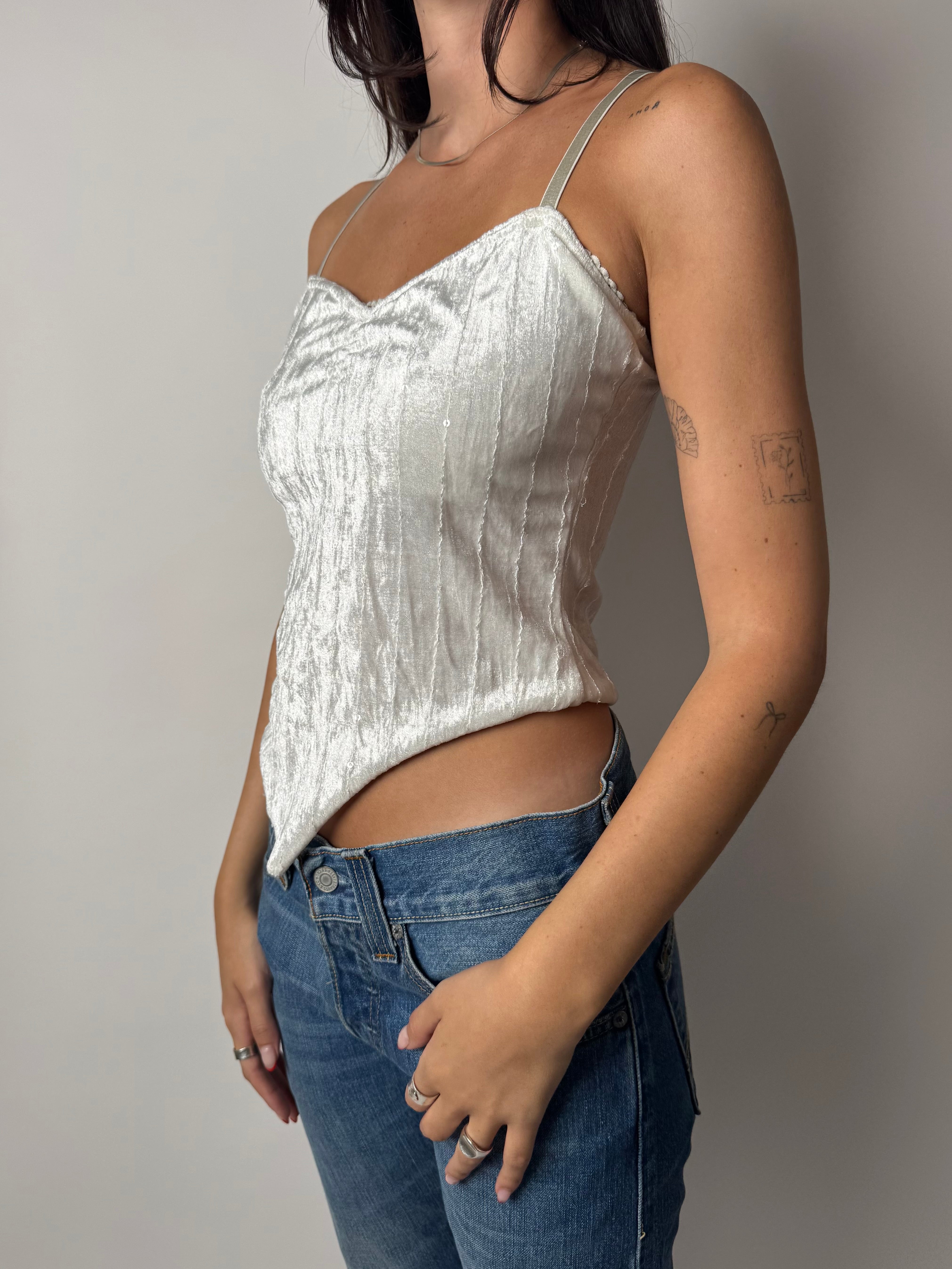 גופיית קטיפה בשילוב פייטים (S)