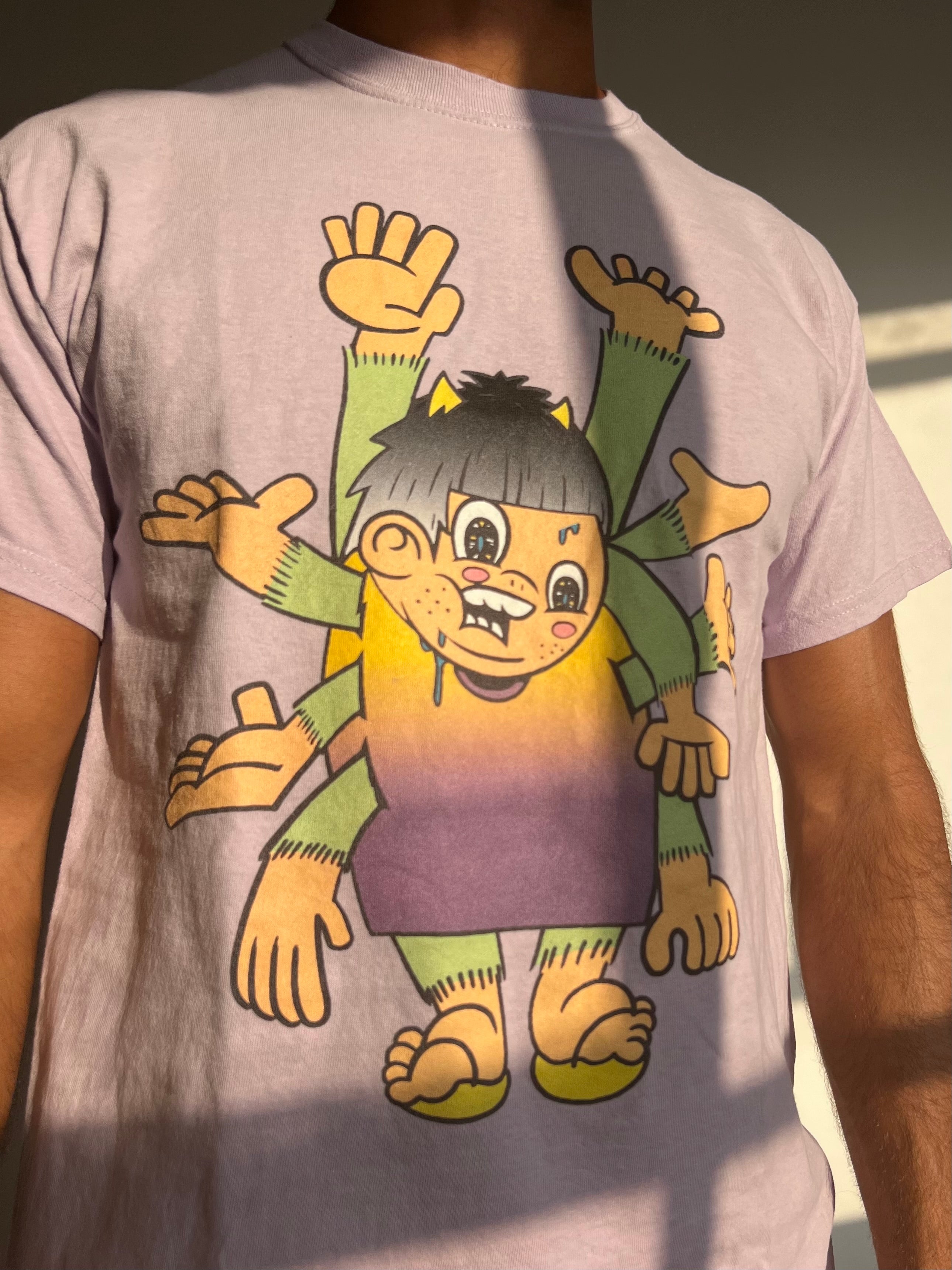 טי שרט סגול בהיר עם הדפס (S)