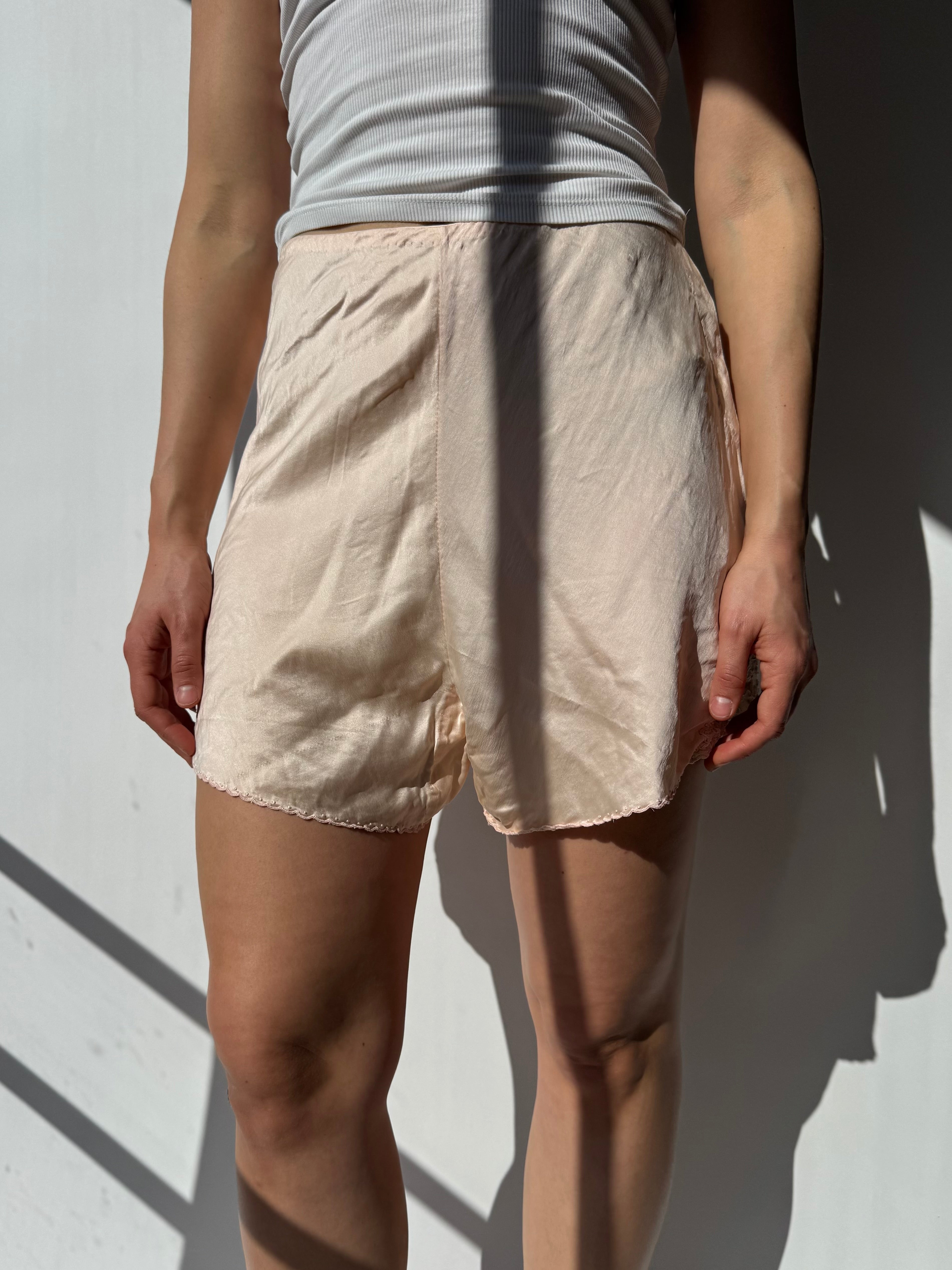 מכנסי משי בשילוב תחרה שנות ה-50 (38)