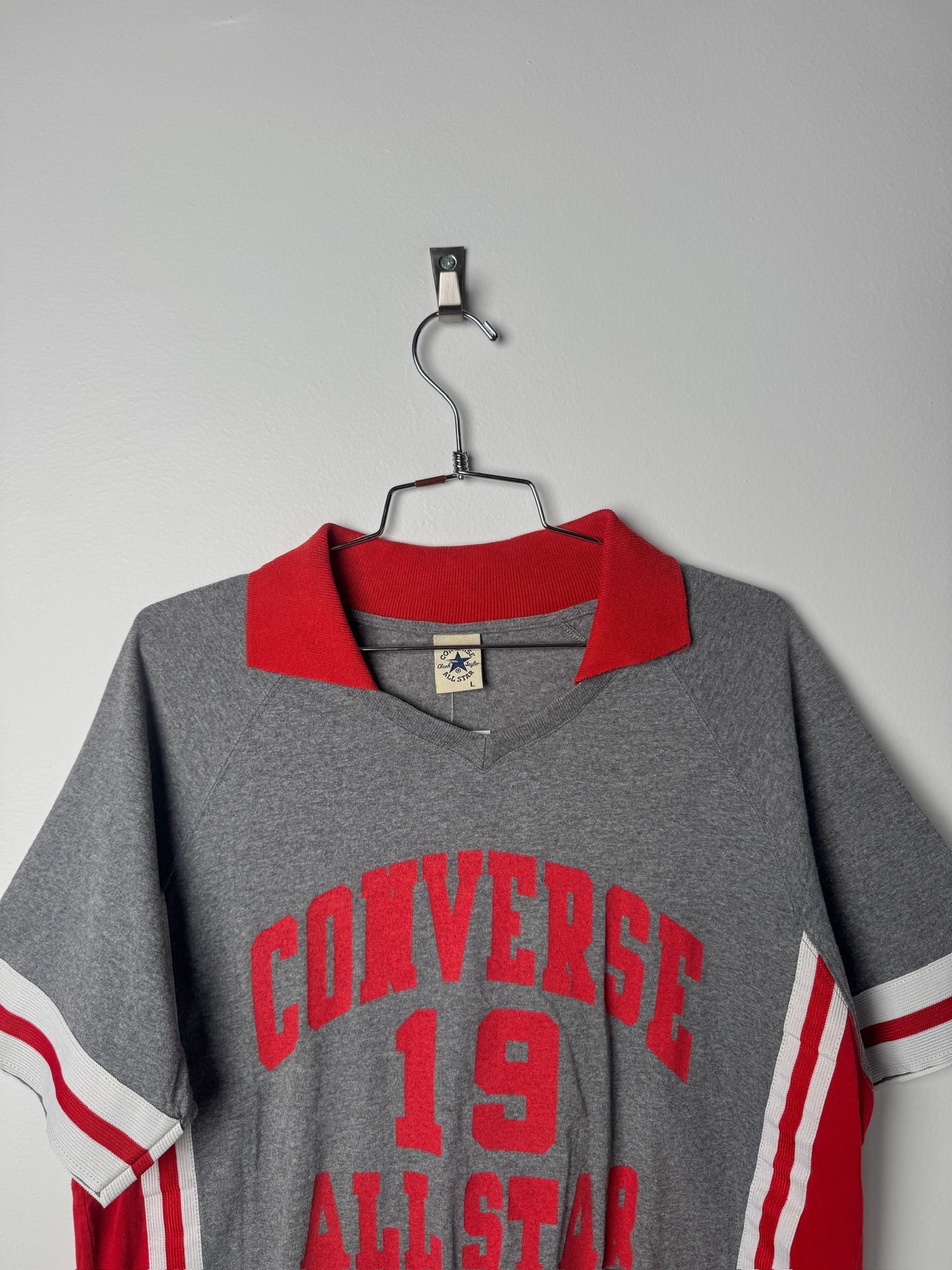 חולצת פולו CONVERSE ALL STAR בגוון אפור-אדום (M-L)