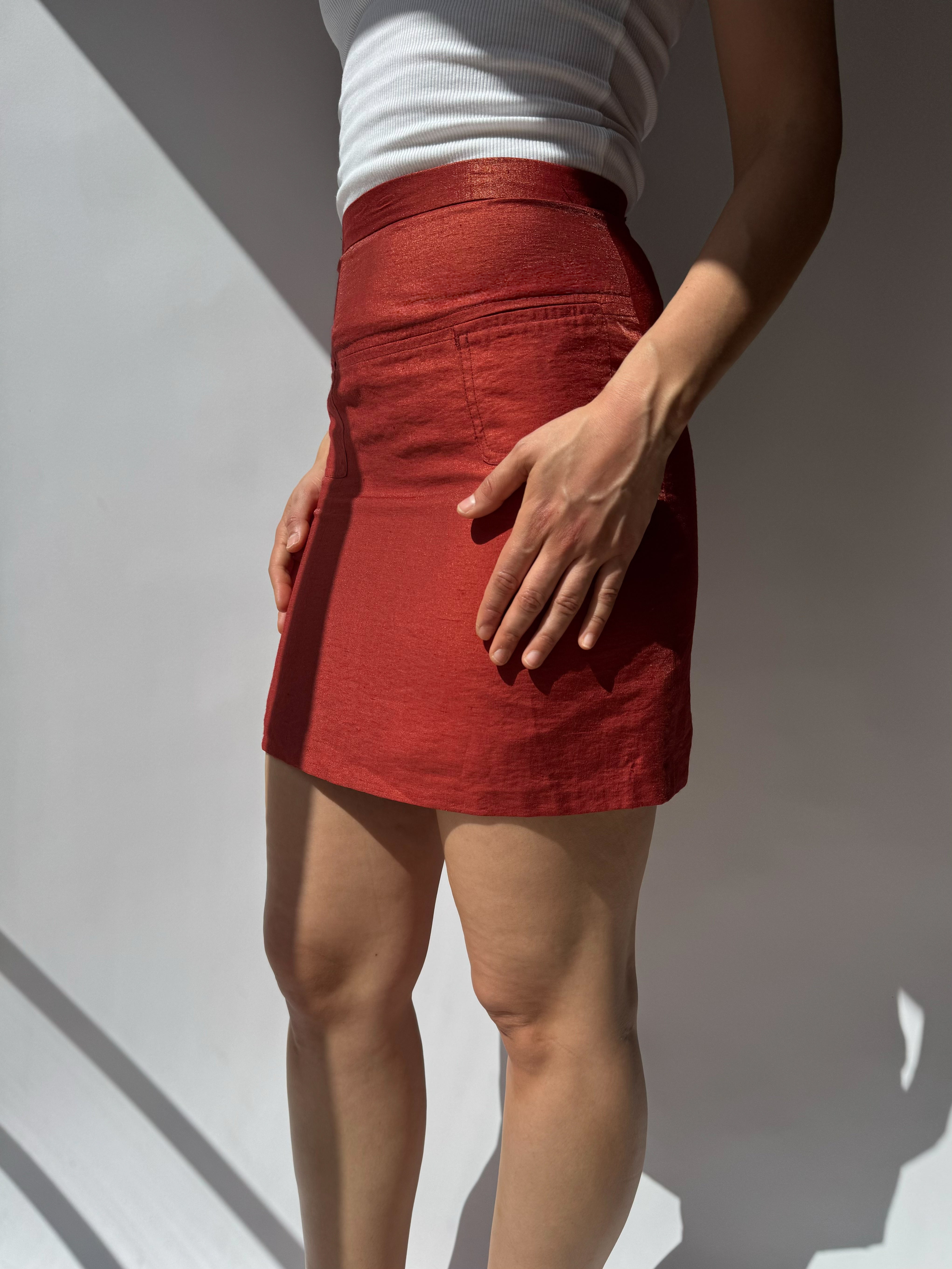 חצאית מיני מבריקה (36)