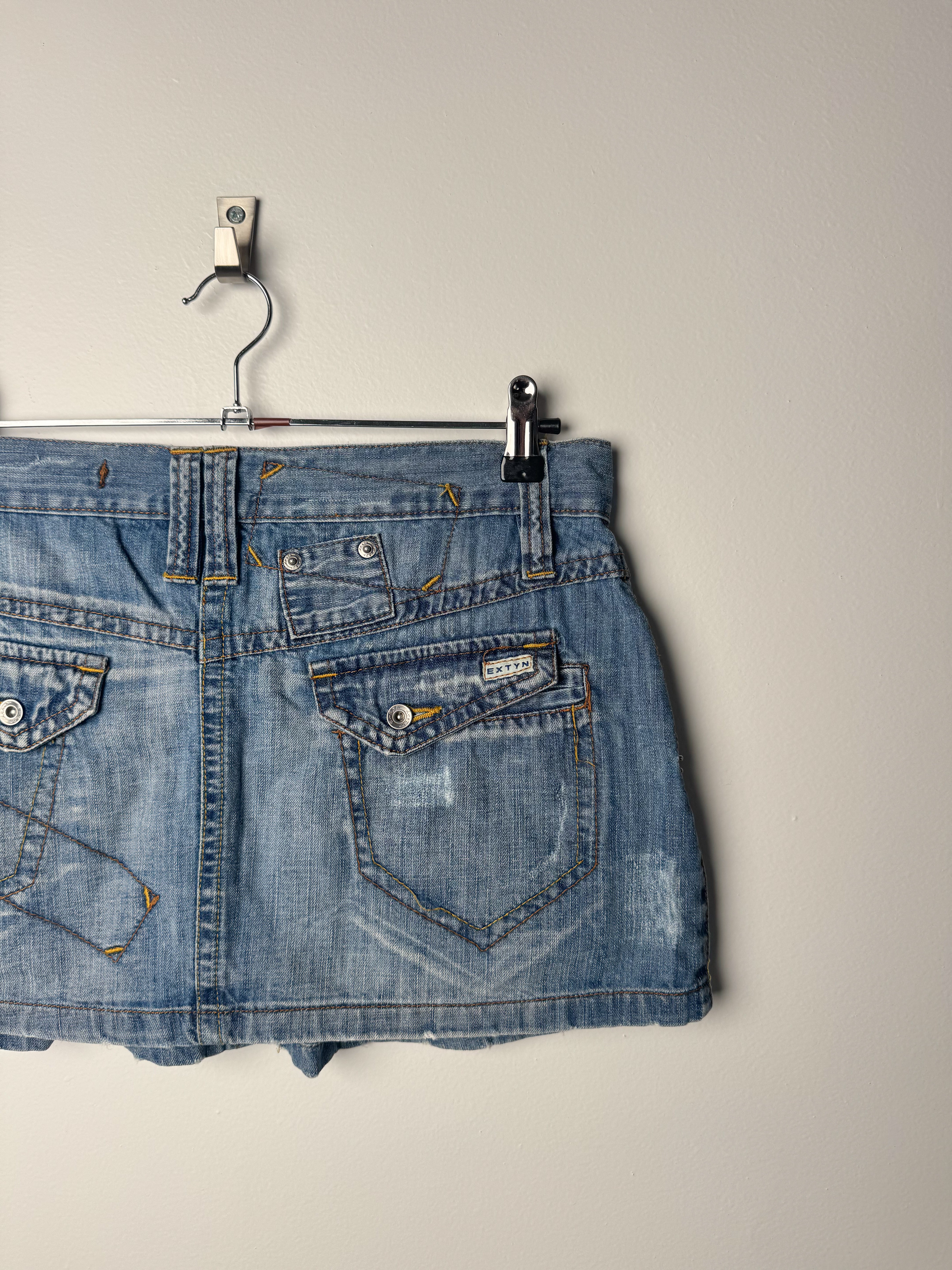 חצאית ג׳ינס מיני (38-40)