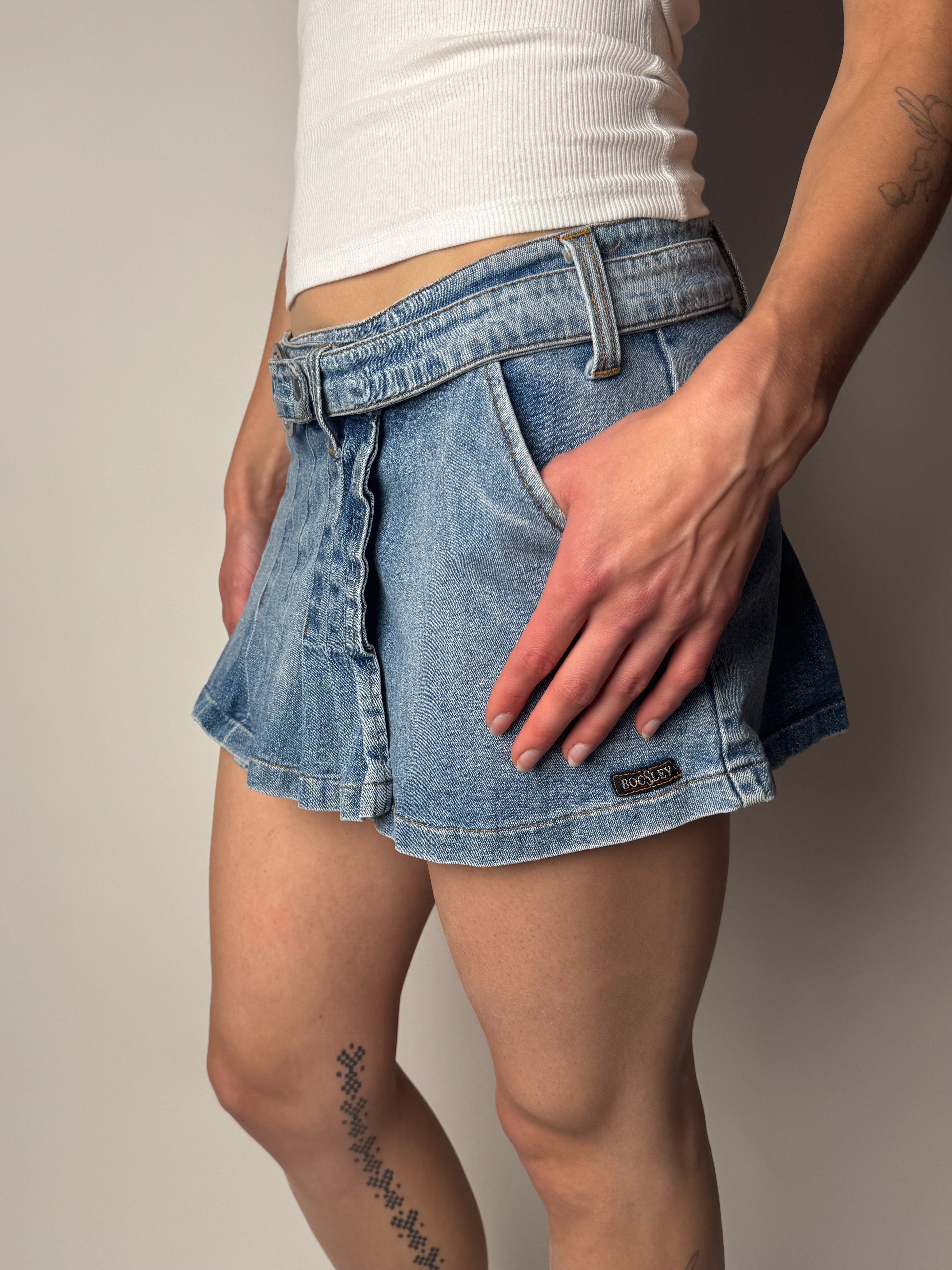 חצאית ג׳ינס מיני קפלים (38)