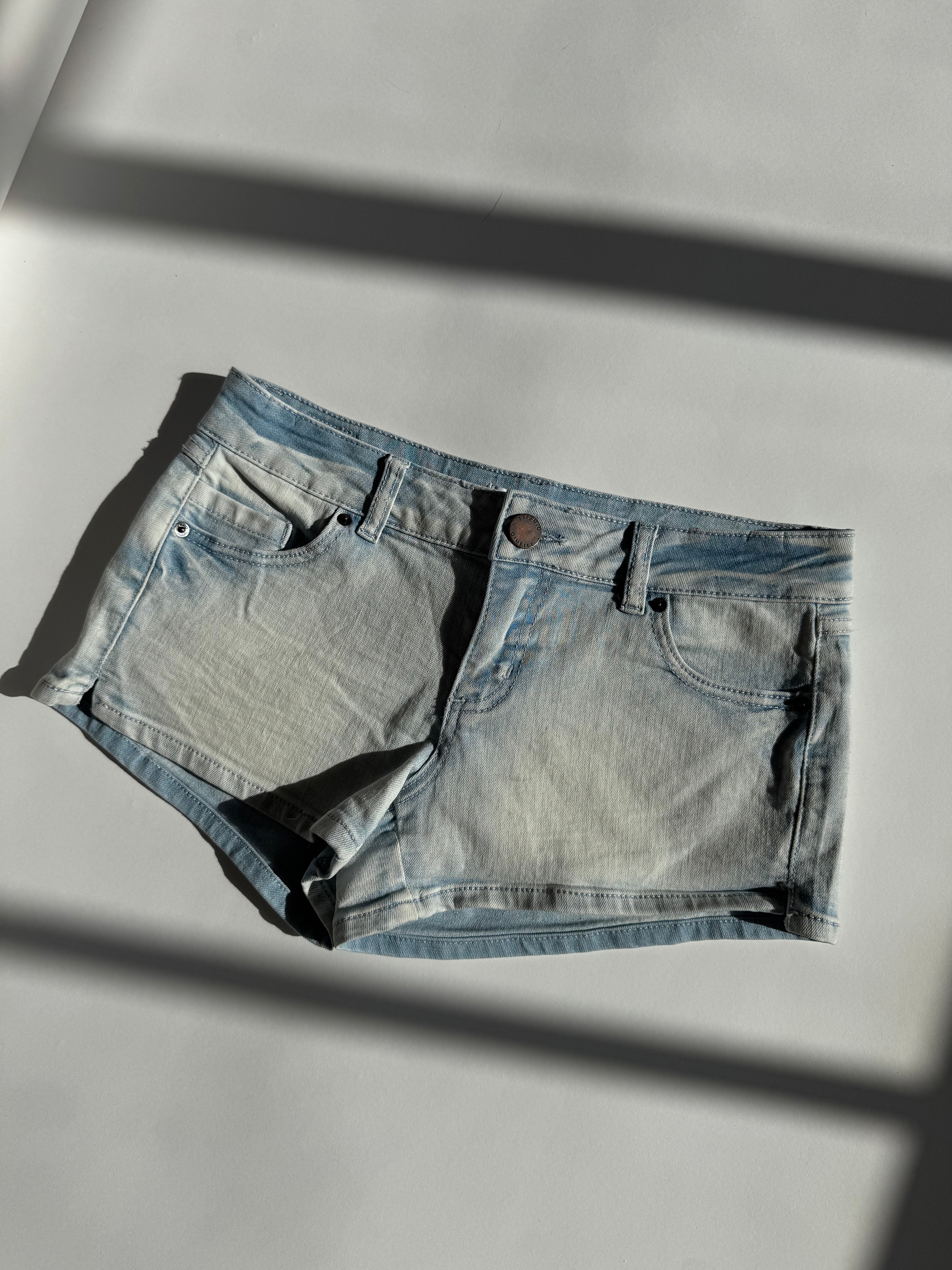 ג׳ינס קצר בגזרה נמוכה O'neill (36)