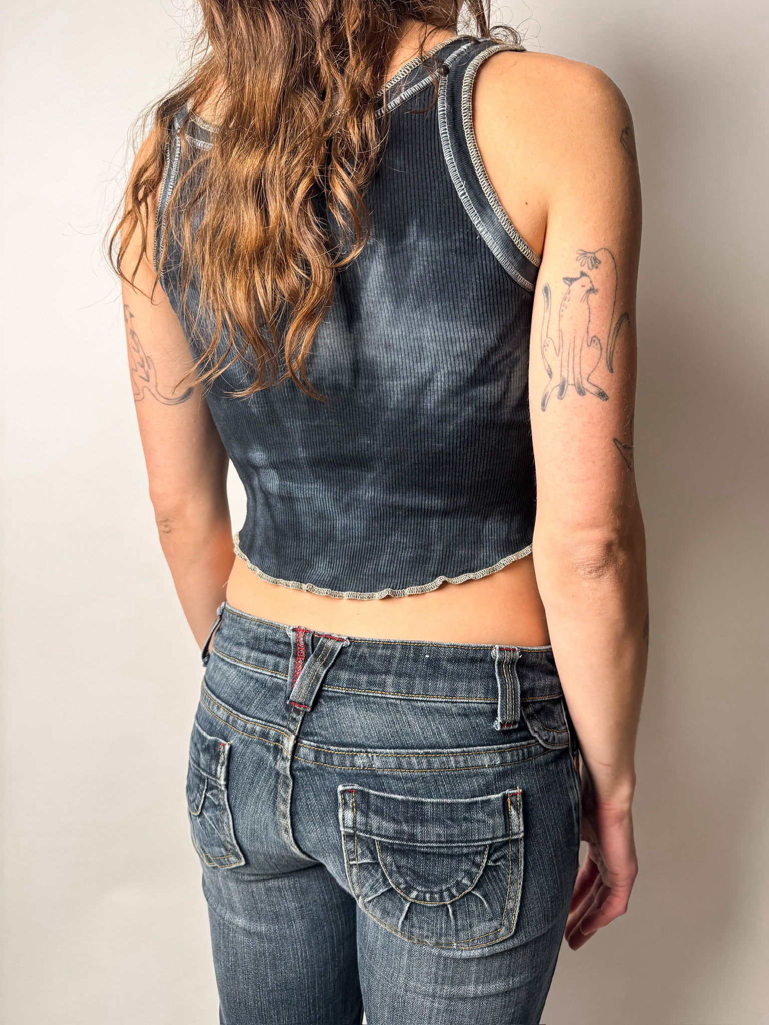 גופיית קרופ בהדפס (XS)