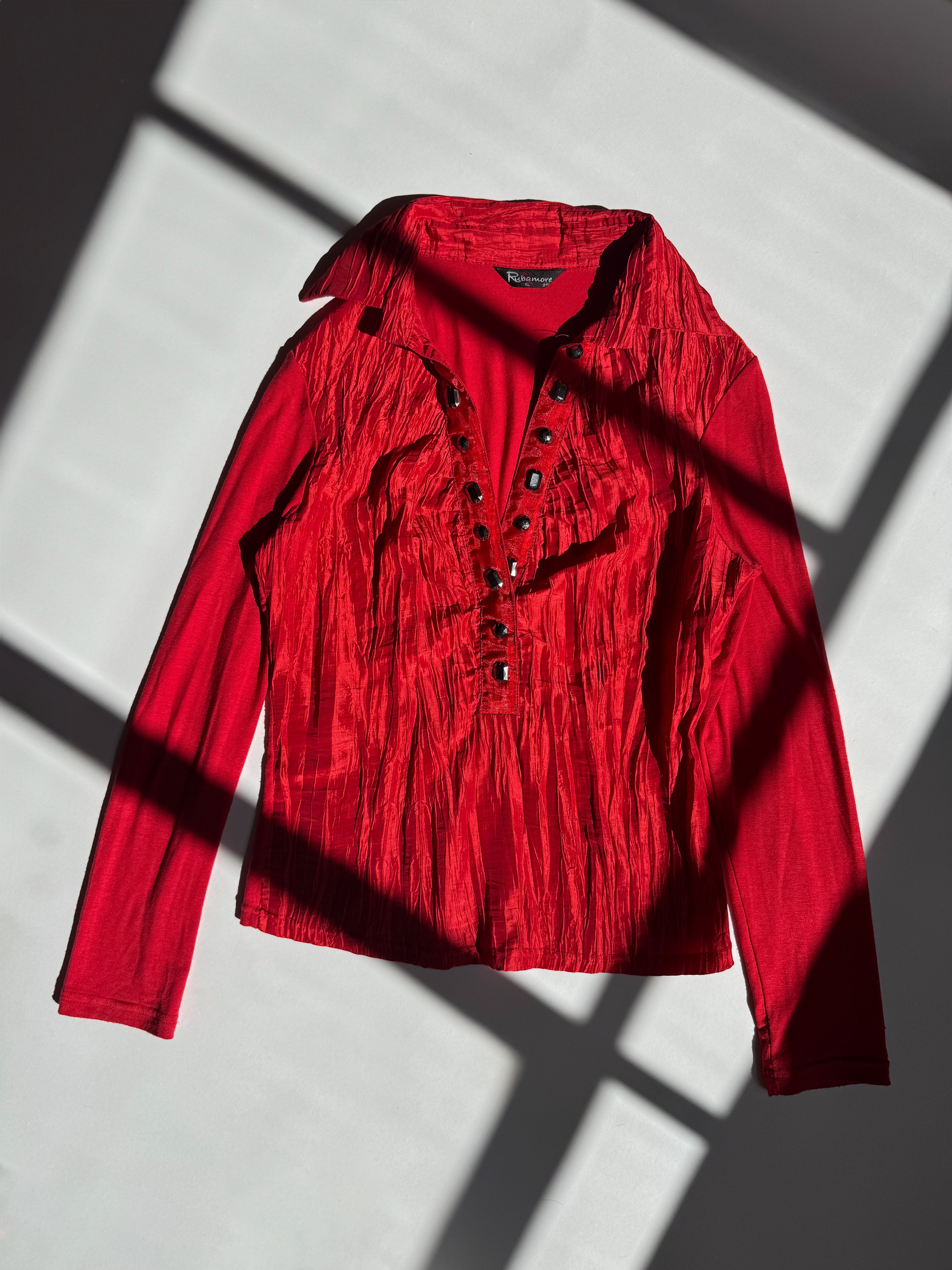 חולצת כיווצים אדומה (M-L)