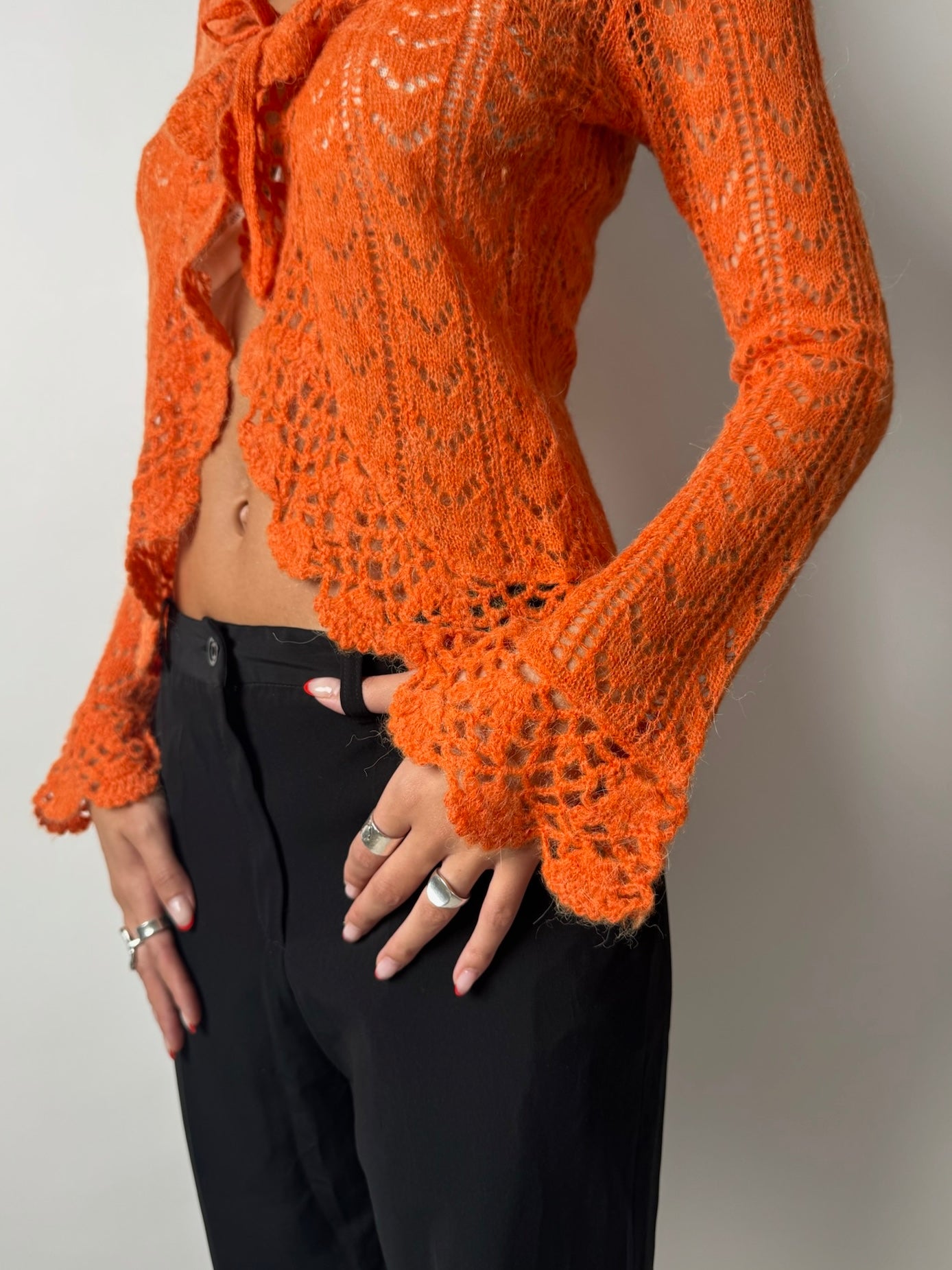 עליונית צמר כתומה סרוגה (S)