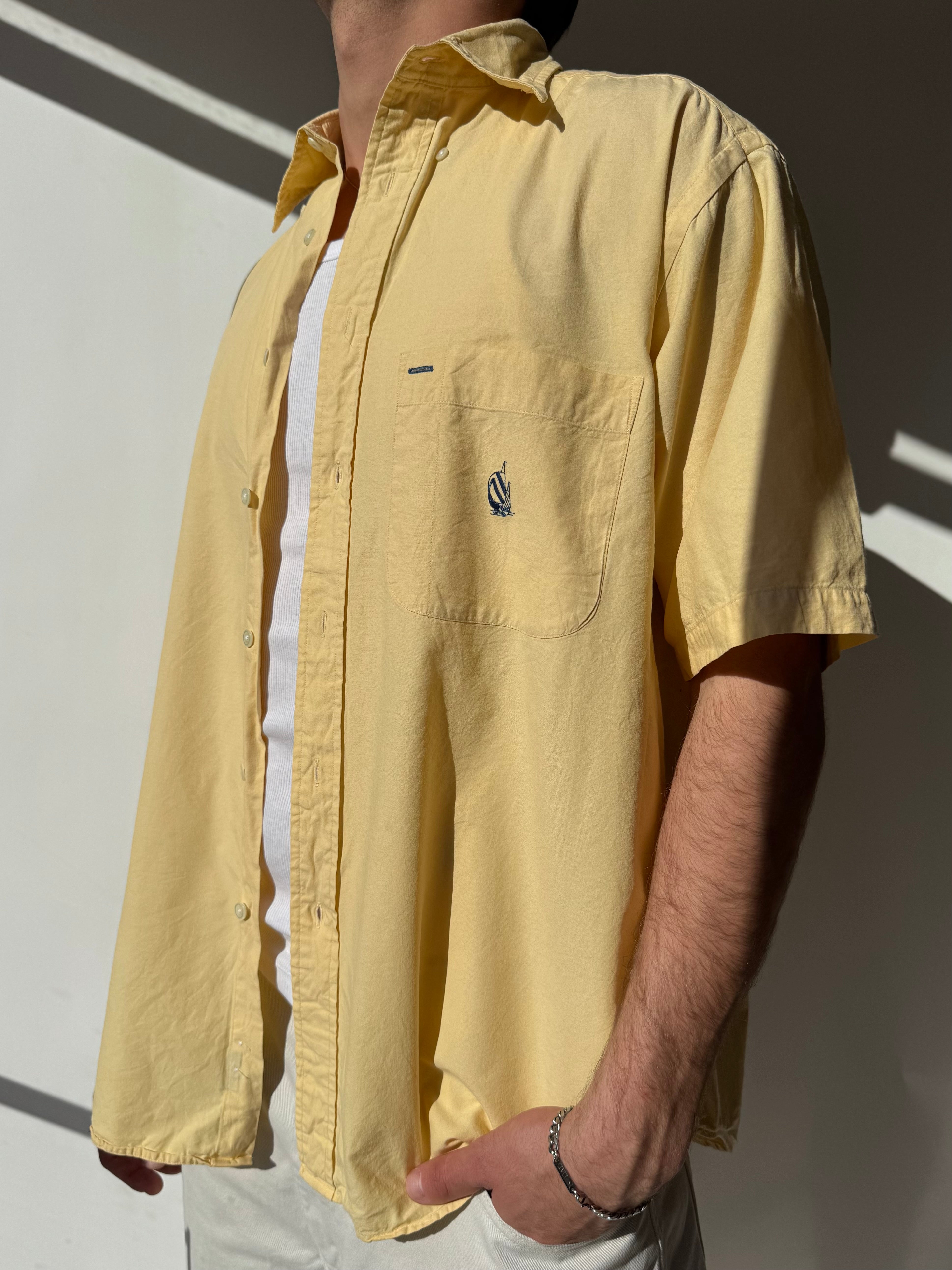 חולצה מכופתרת צהובה Nautica (M)