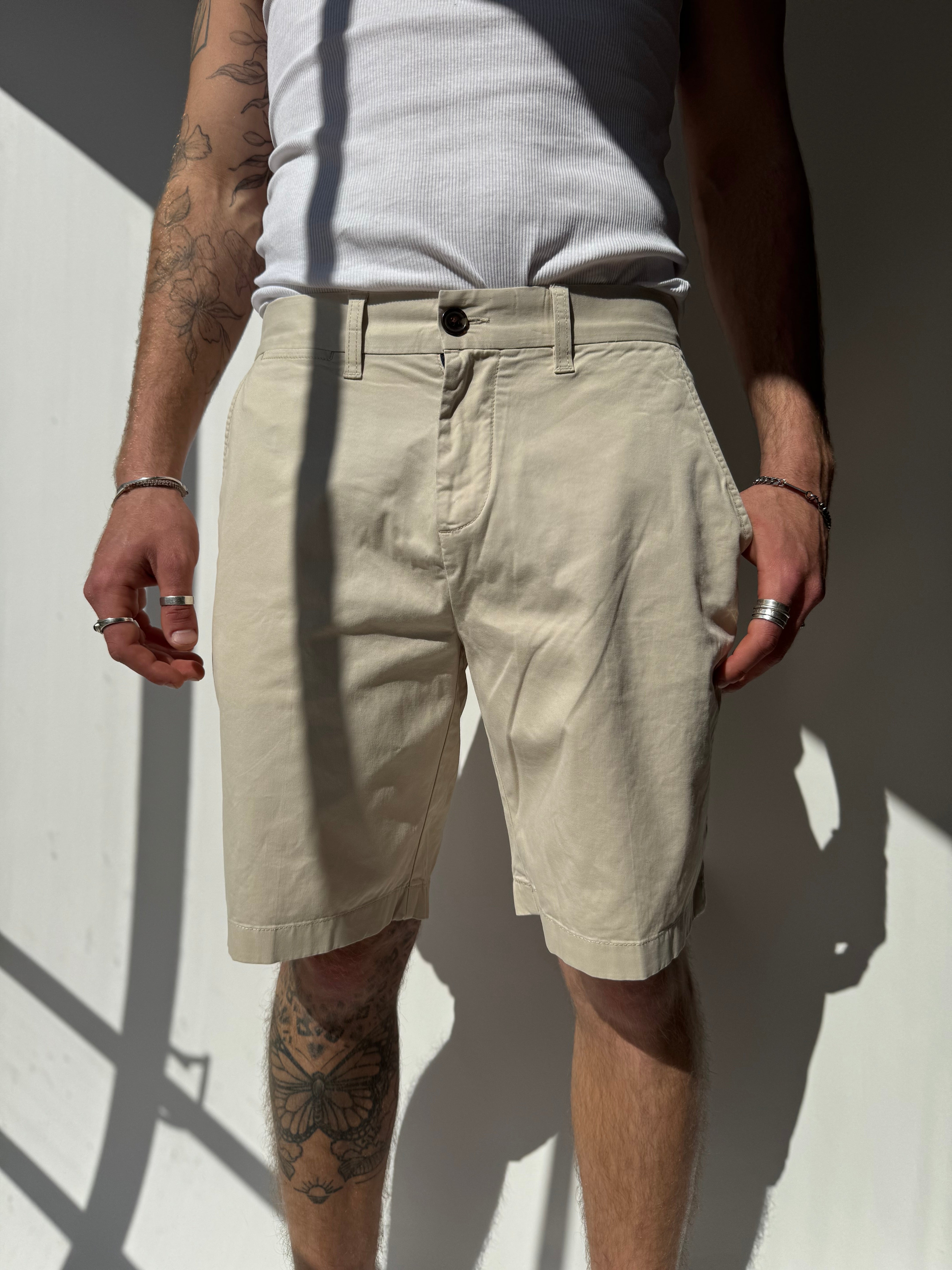 מכנסים צ׳ינו קצרים Tommy Hilfiger (41)