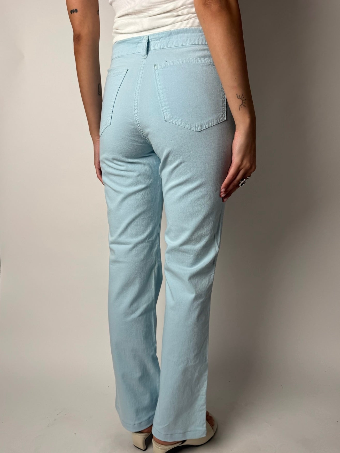 מכנסיים מחויטים בשילוב חרוזים (36)