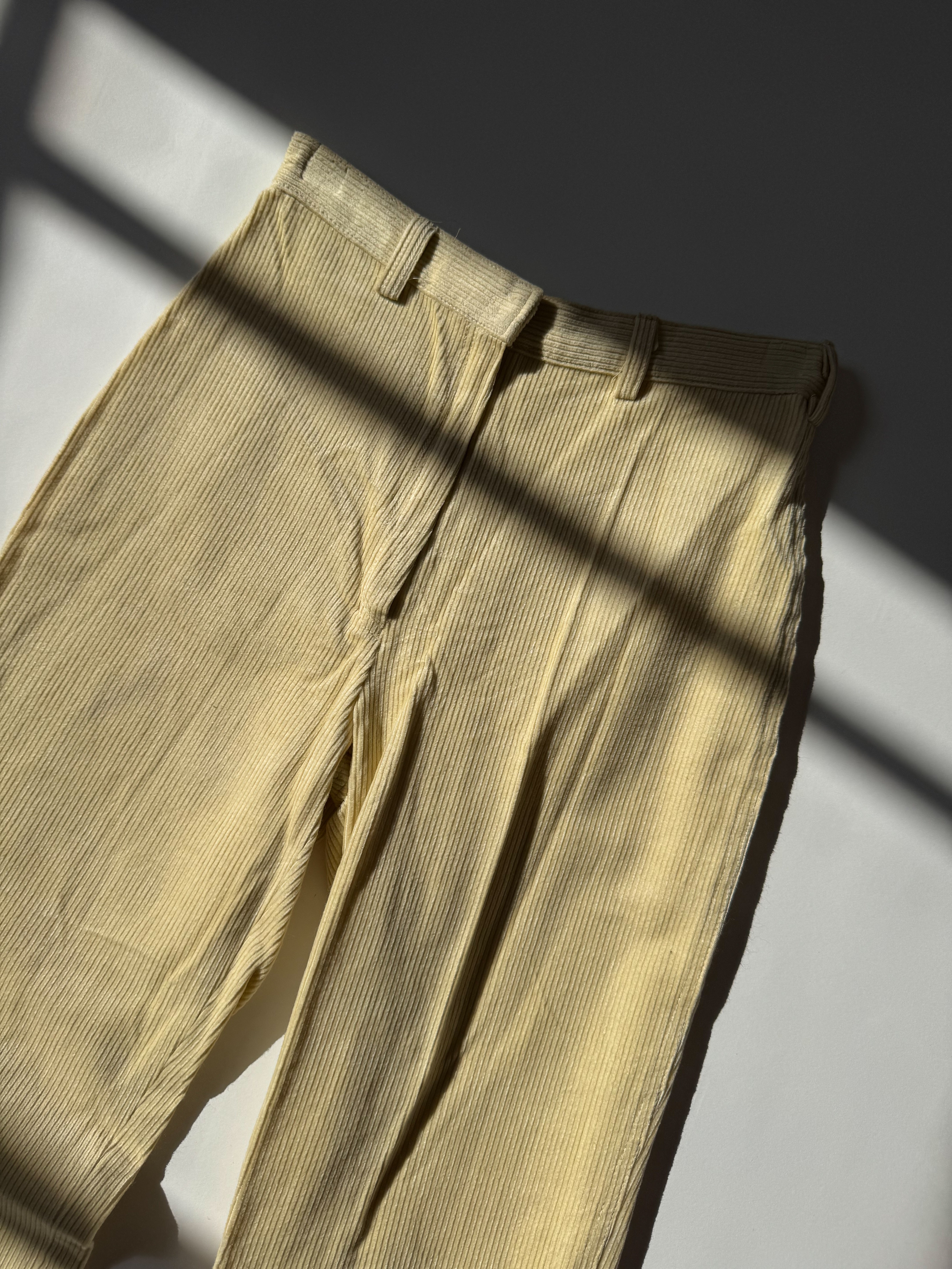 מכנסי קורדרוי אוף וויט (32)