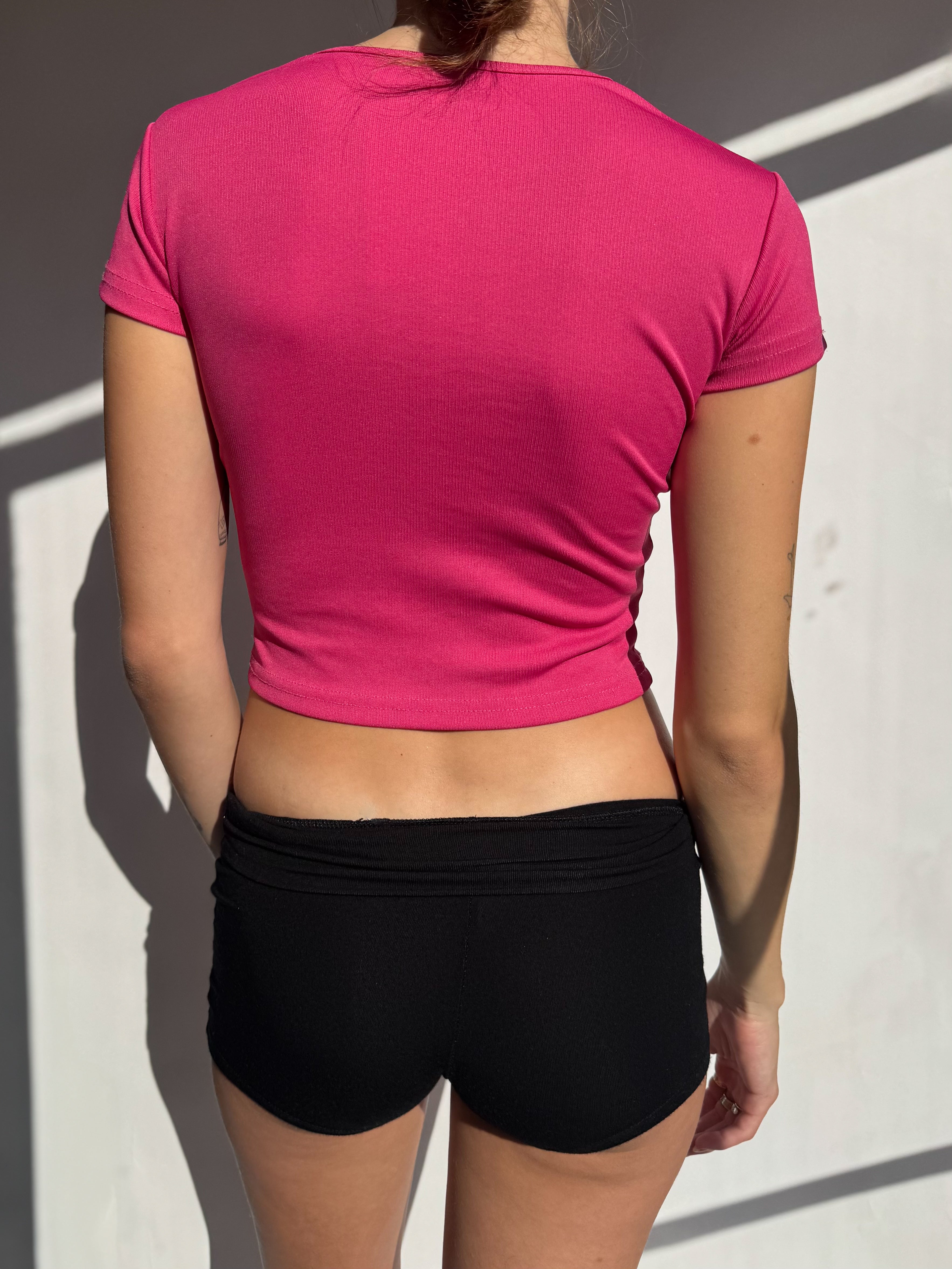 חולצת קרופ ורודה (S)