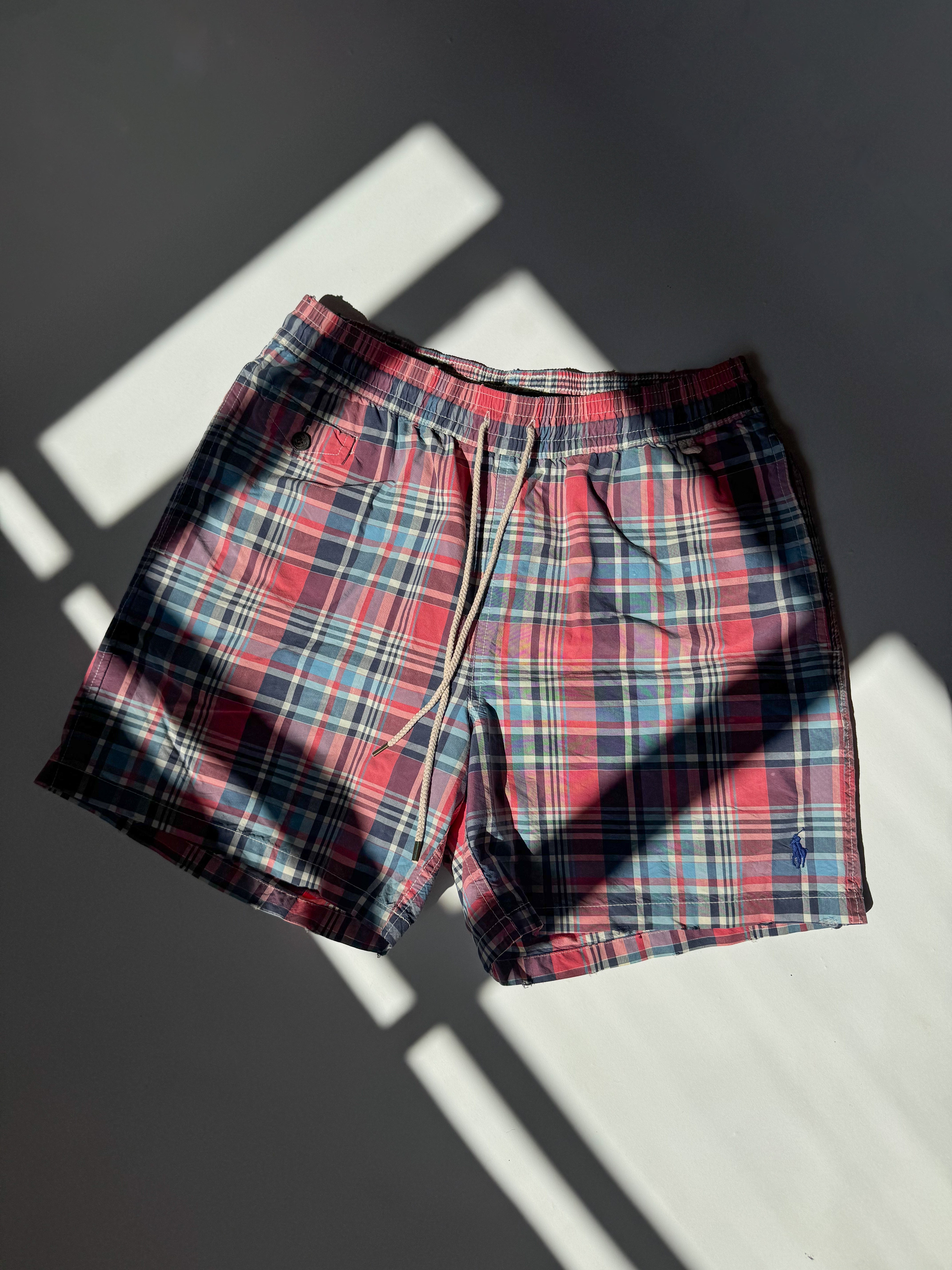 מכנסיים קצרים משובצים Polo Ralph Lauren (M)