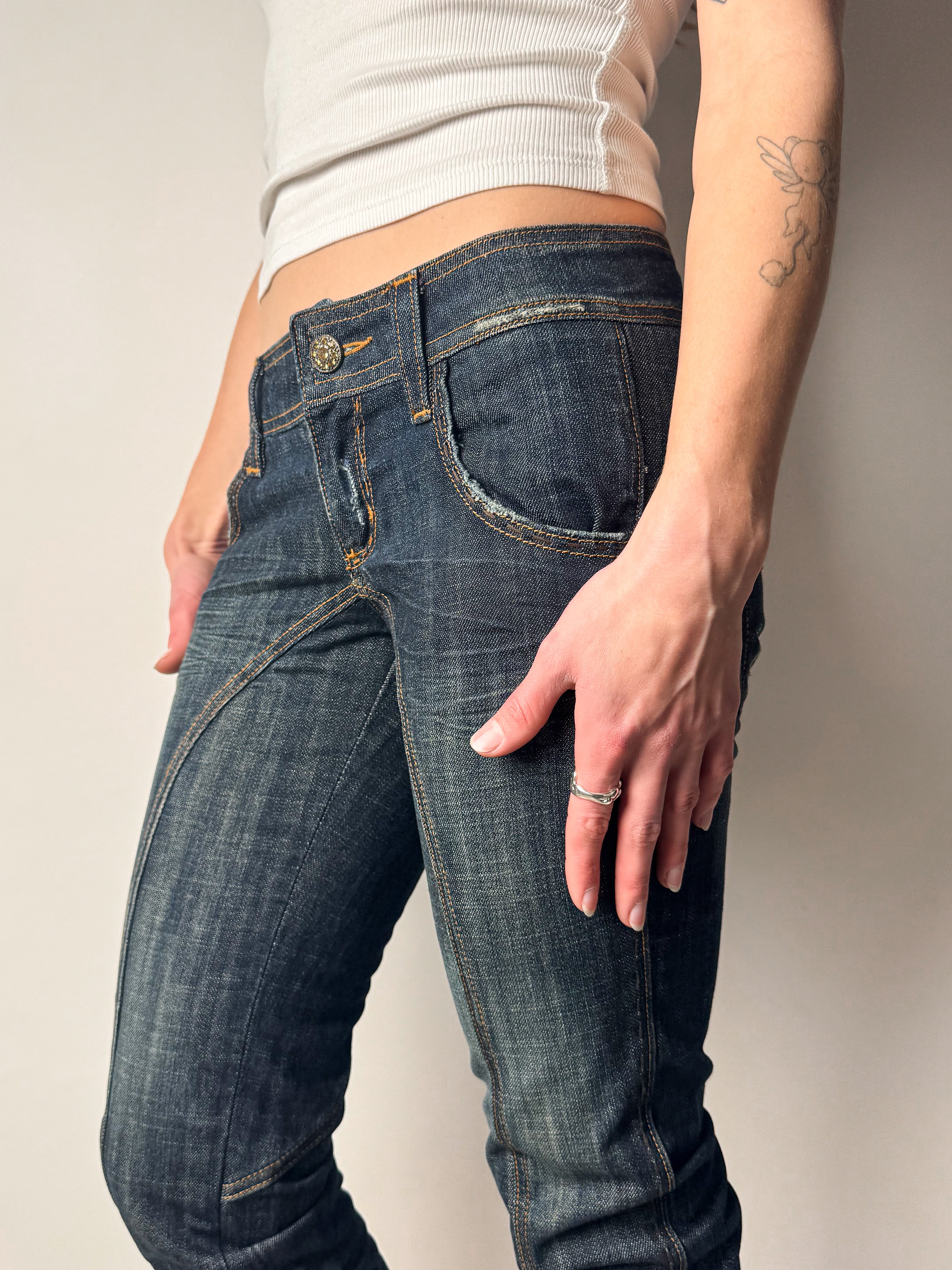 ג׳ינס 3/4 בגזרה נמוכה (36)