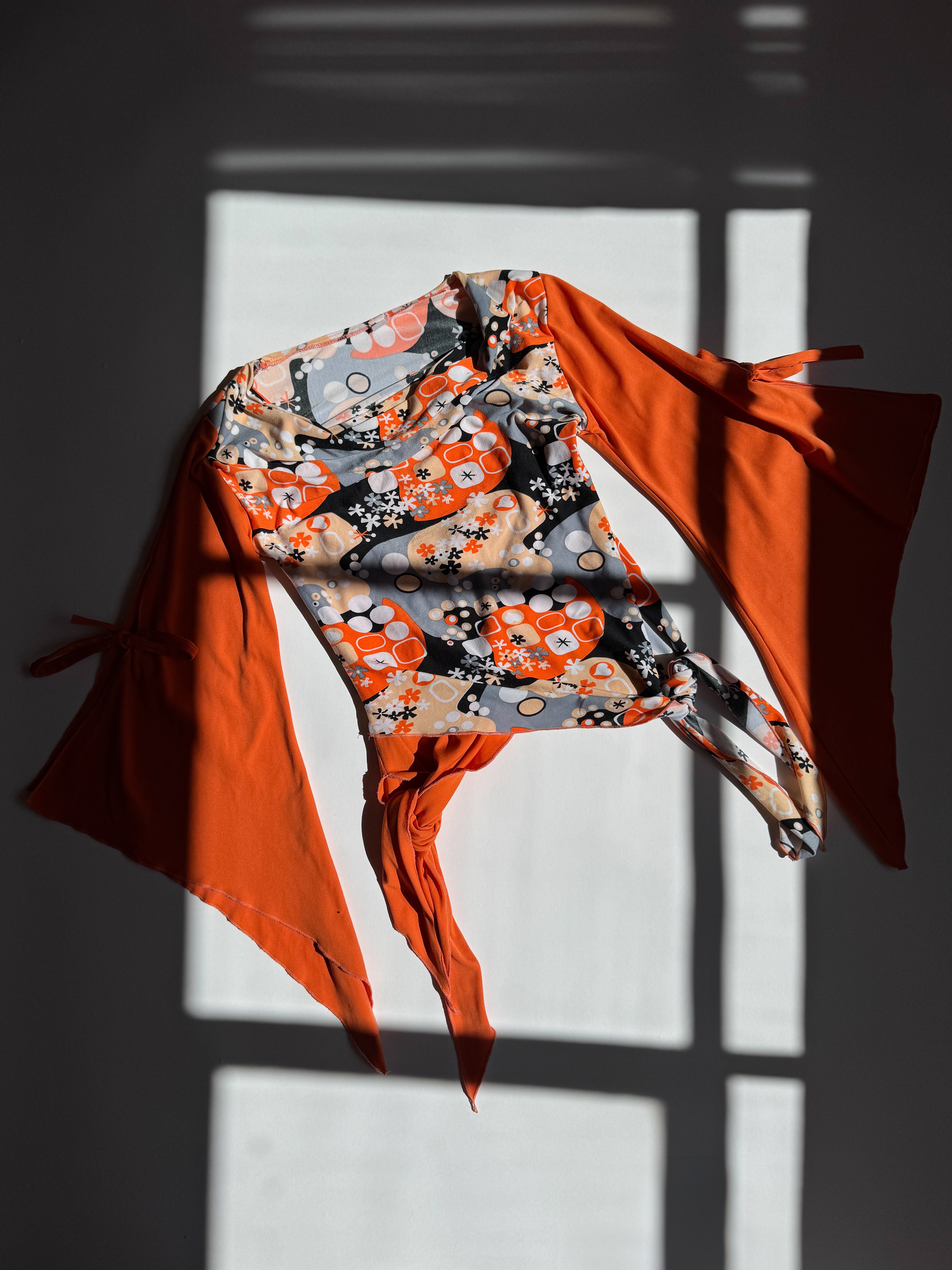 חולצת קשירות בהדפס (M)