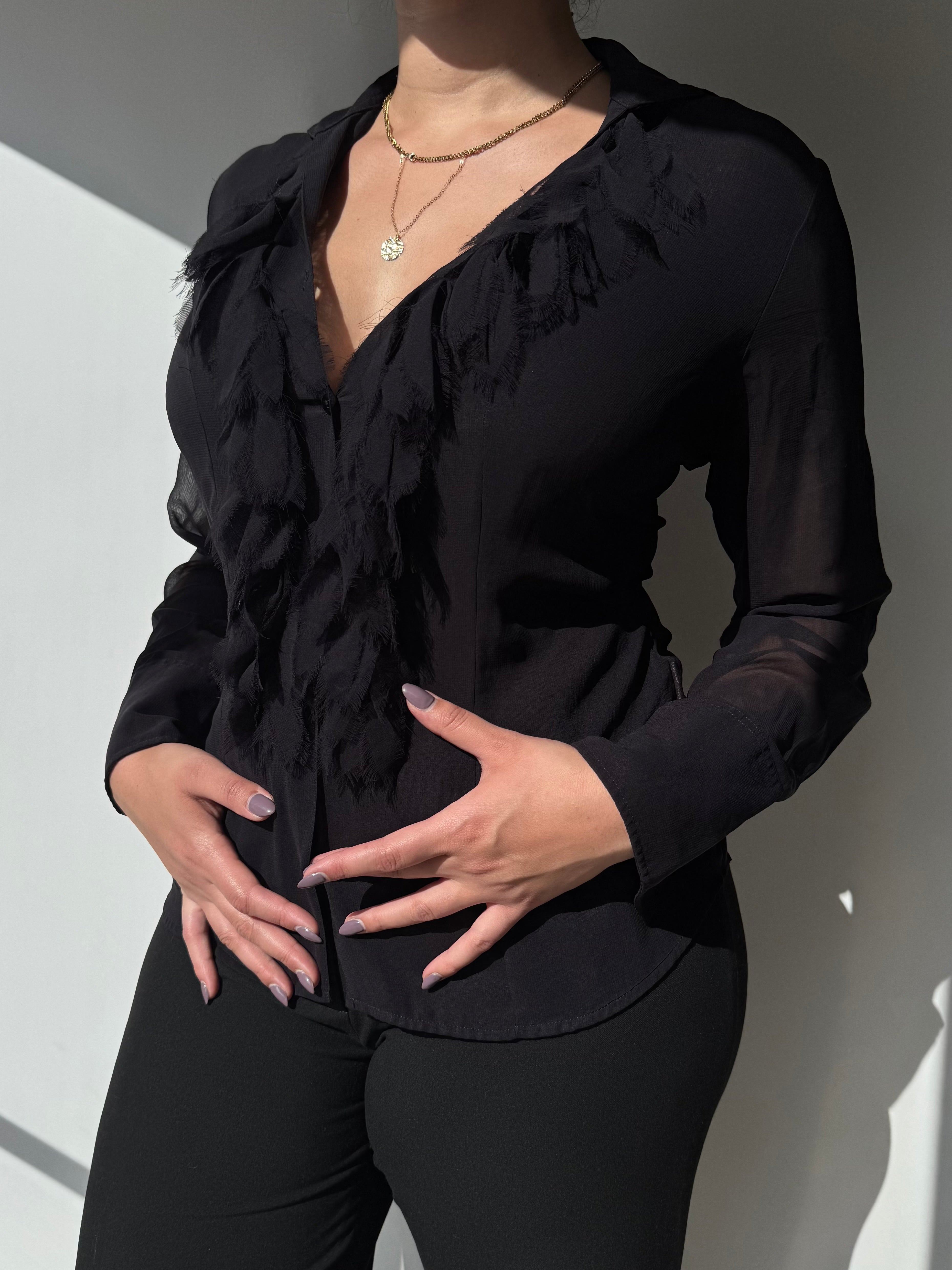 חולצה מכופתרת שחורה בשילוב מלמלה (L)