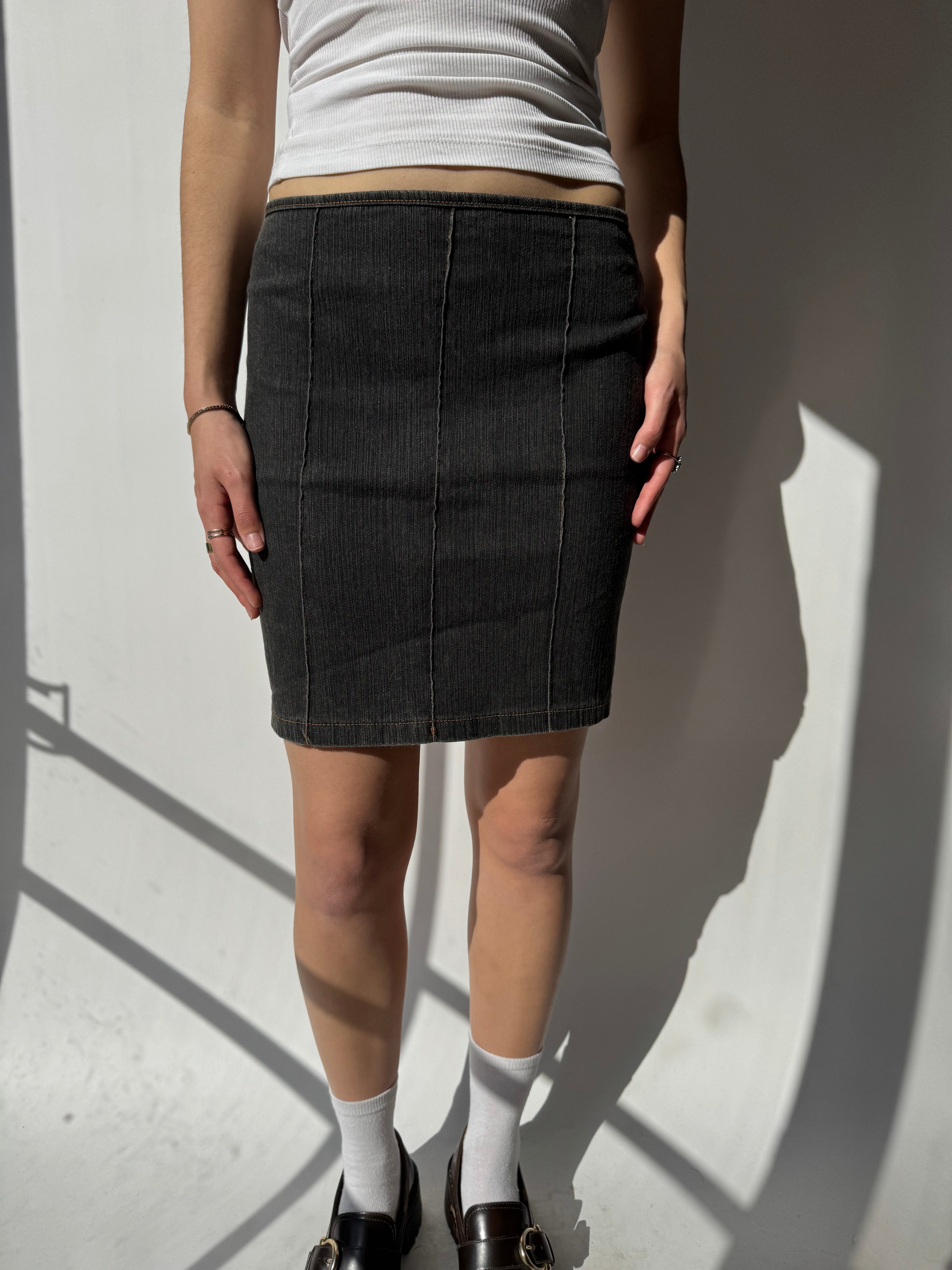 חצאית ג׳ינס משופשפת (34-36)