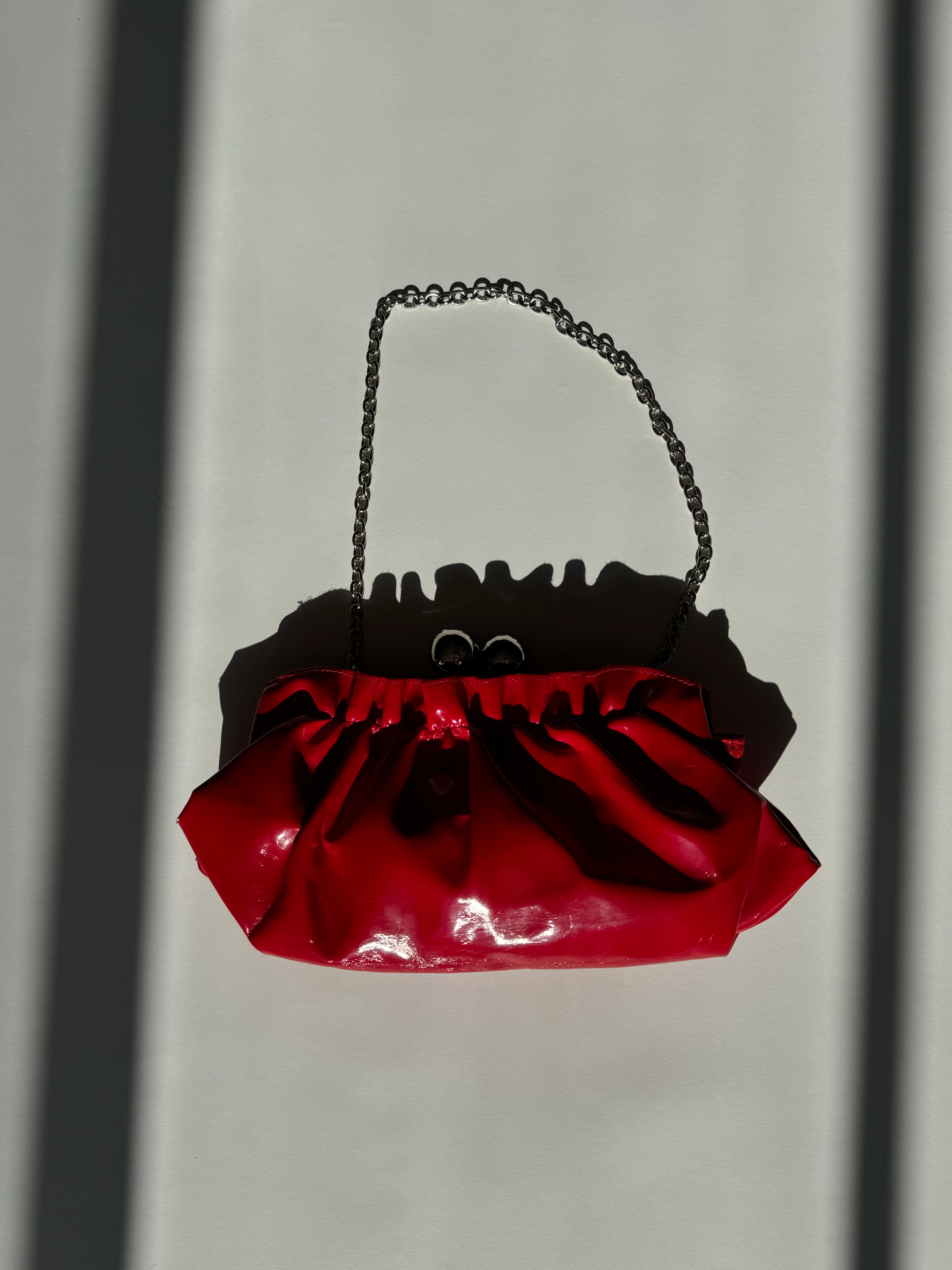 תיק קלאץ אדום עם רצועה