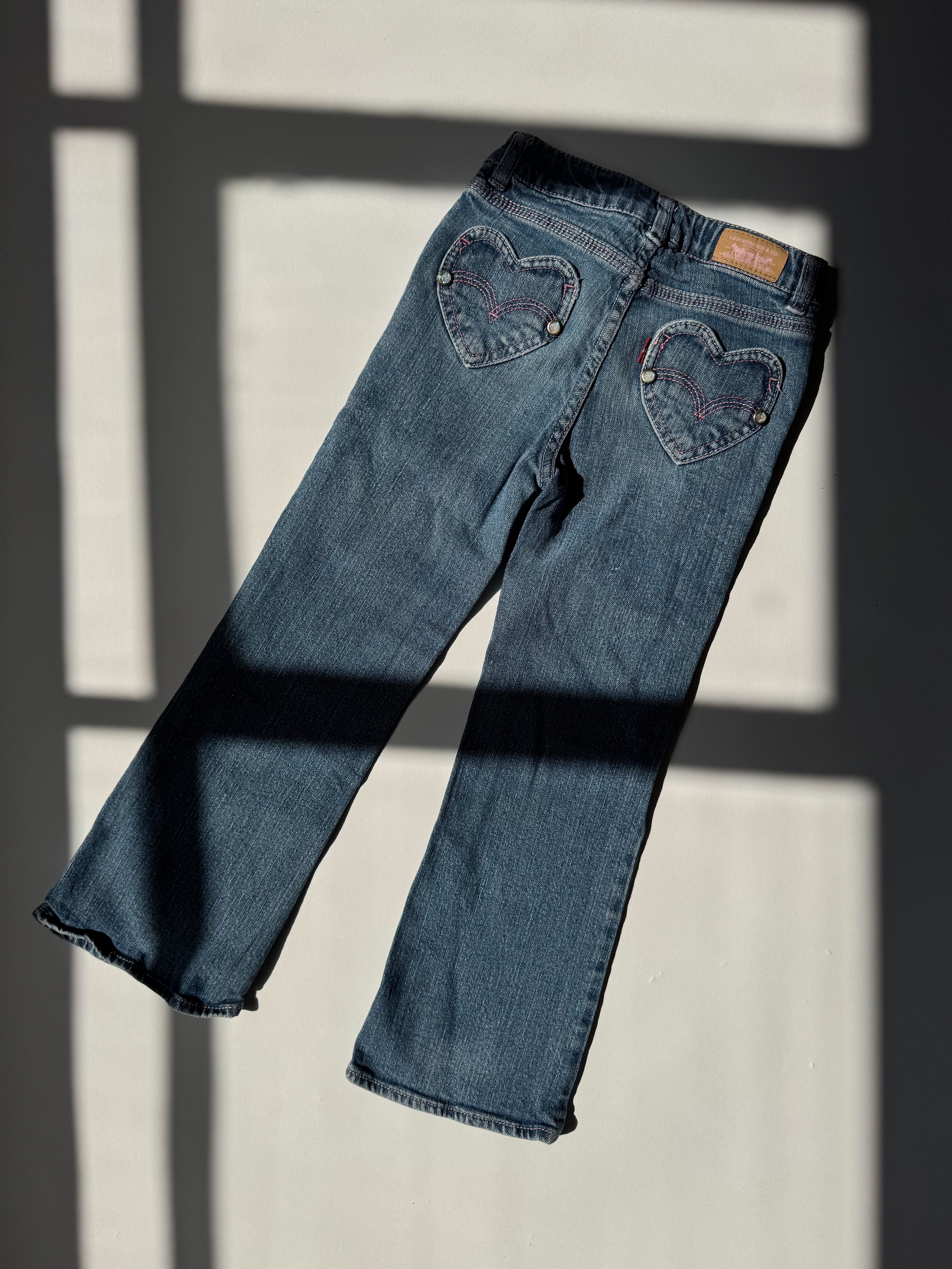 ג׳ינס בגזרת בוטקאט Levi's (5-6 ילדות)