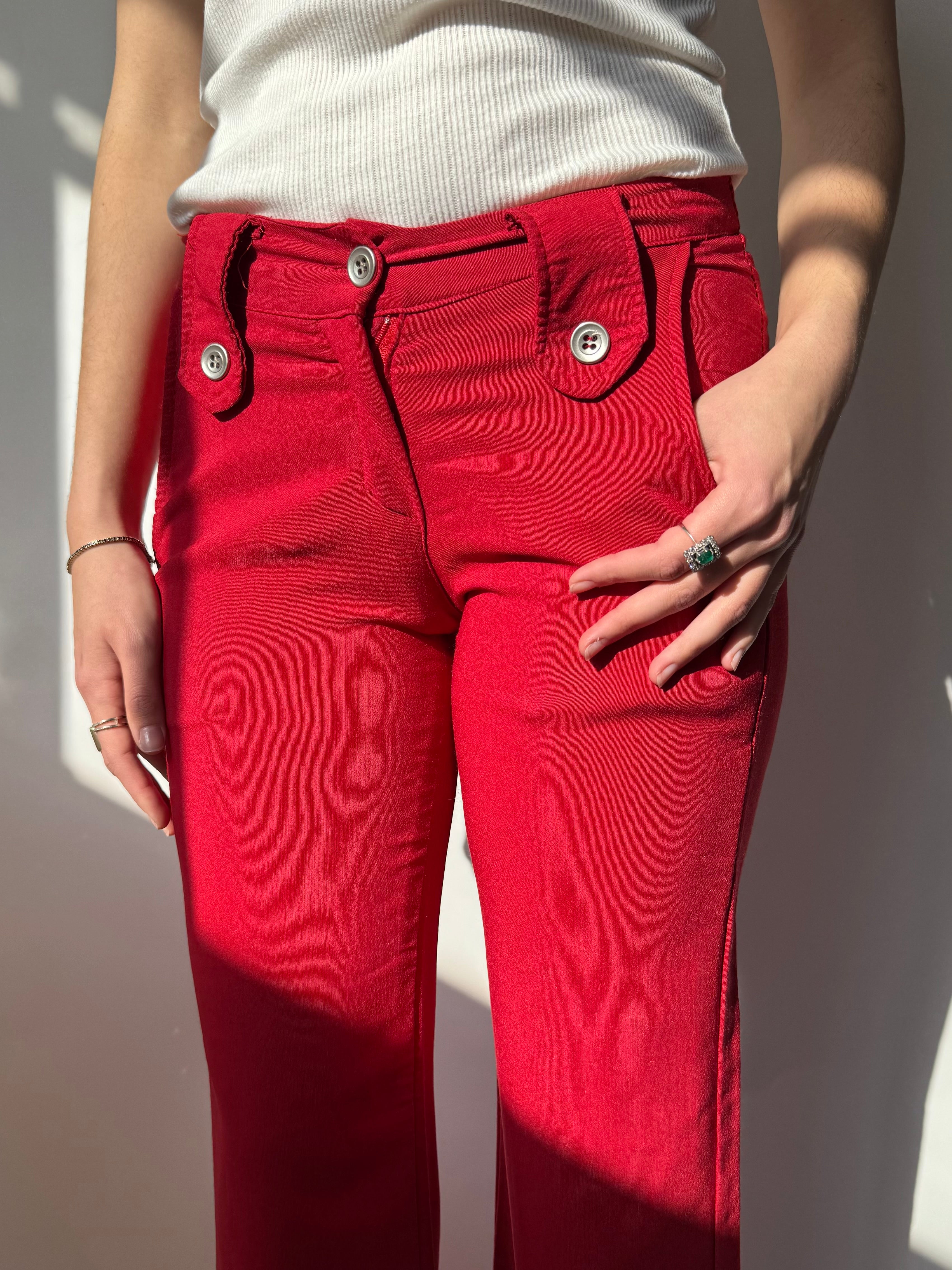 מכנסיים מתרחבים אדומים (32-34)