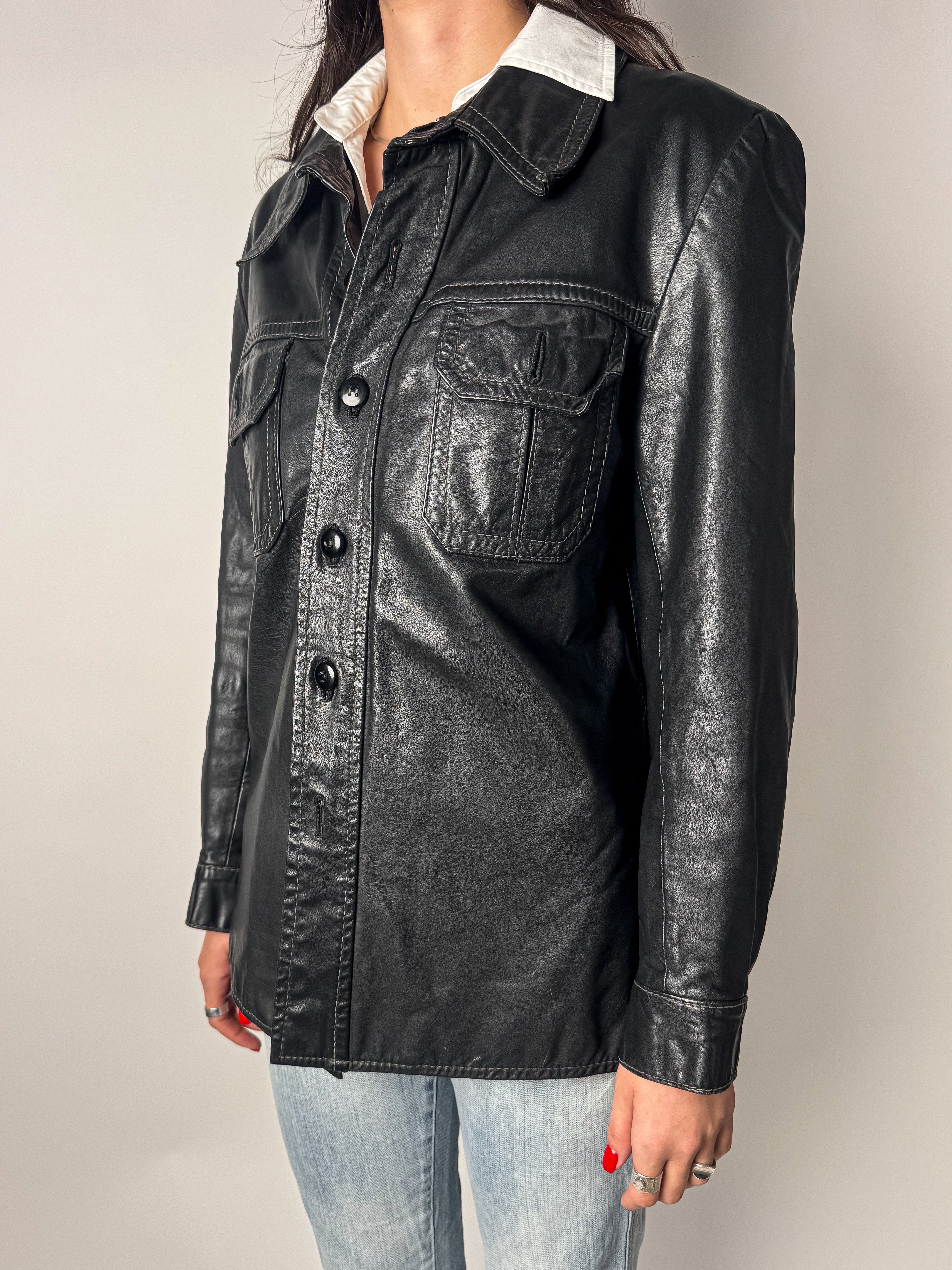 מעיל עור שחור (S-M)