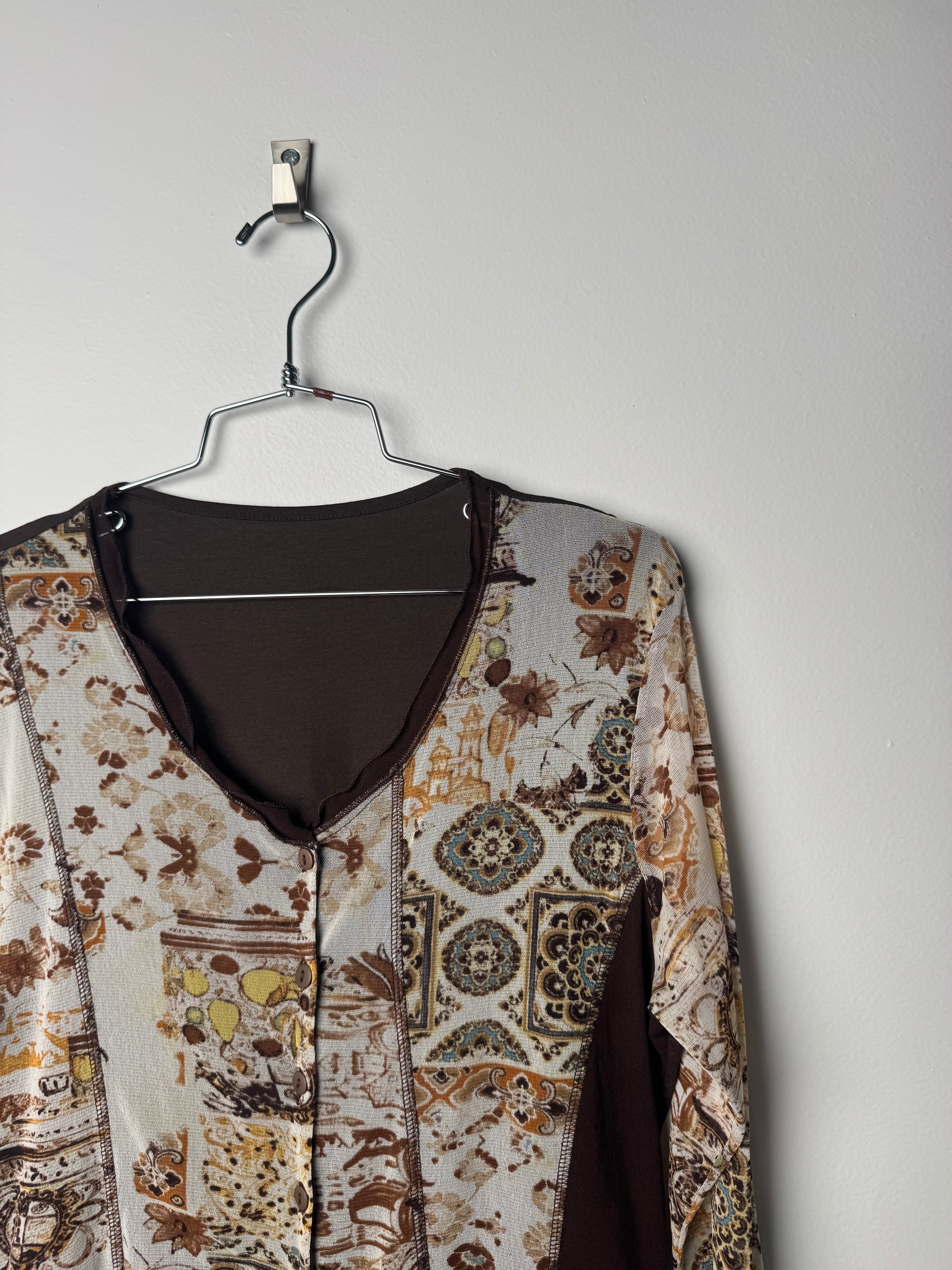 חולצת מש מכופתרת בהדפס אתני (L)