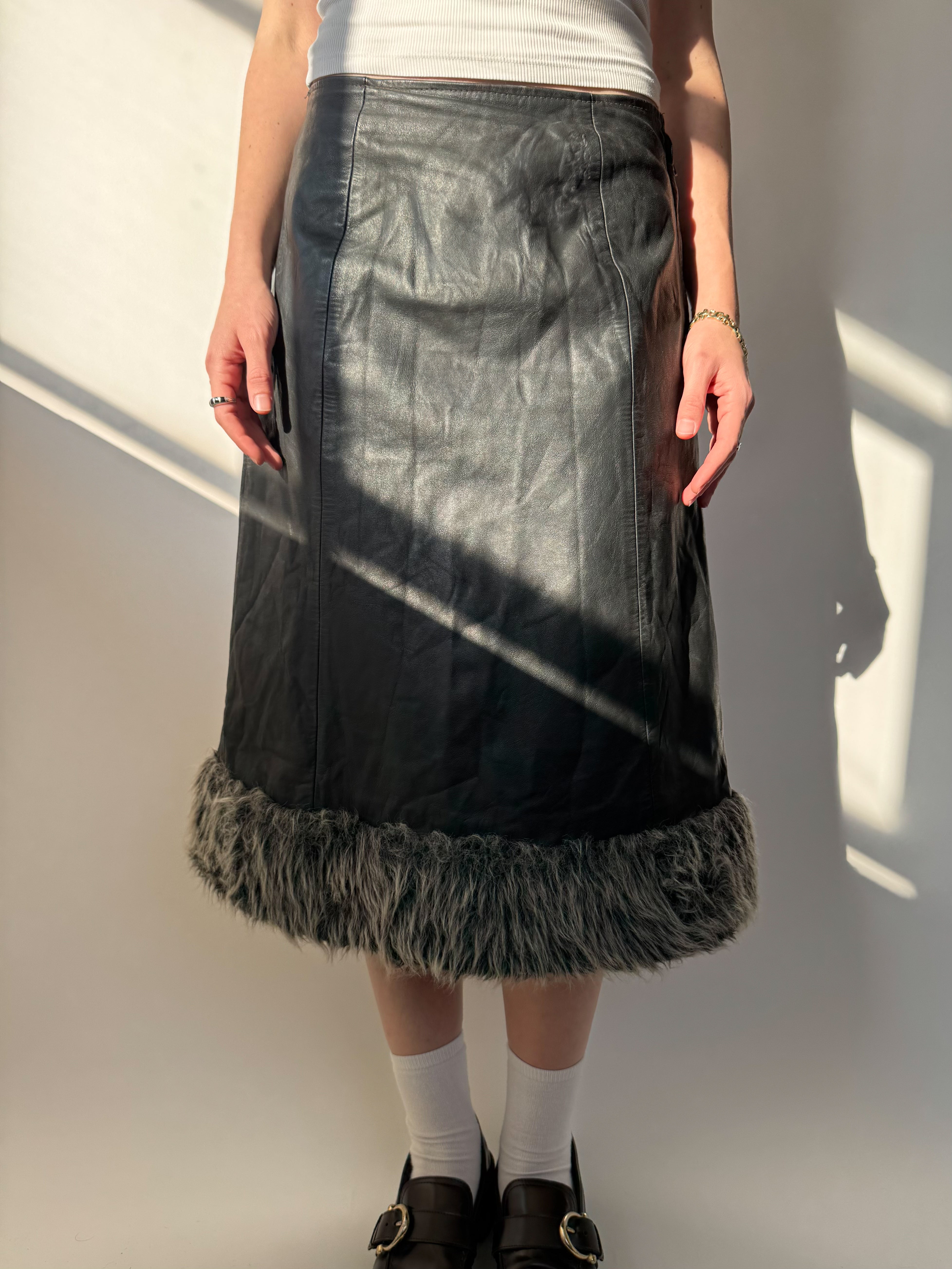 חצאית מידי מעור בשילוב פרווה (36)