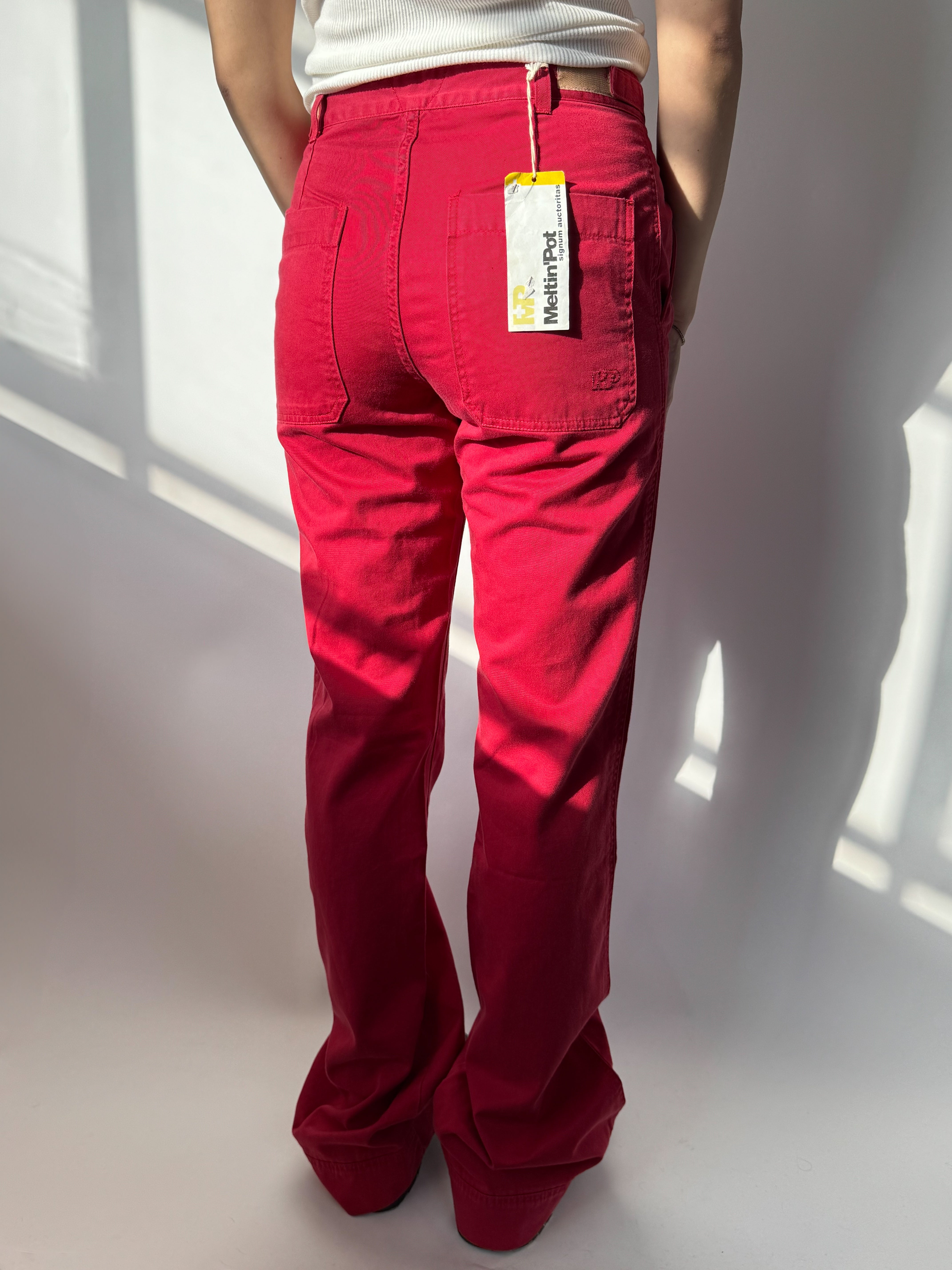 מכנסי צ׳ינו אדומים (36)