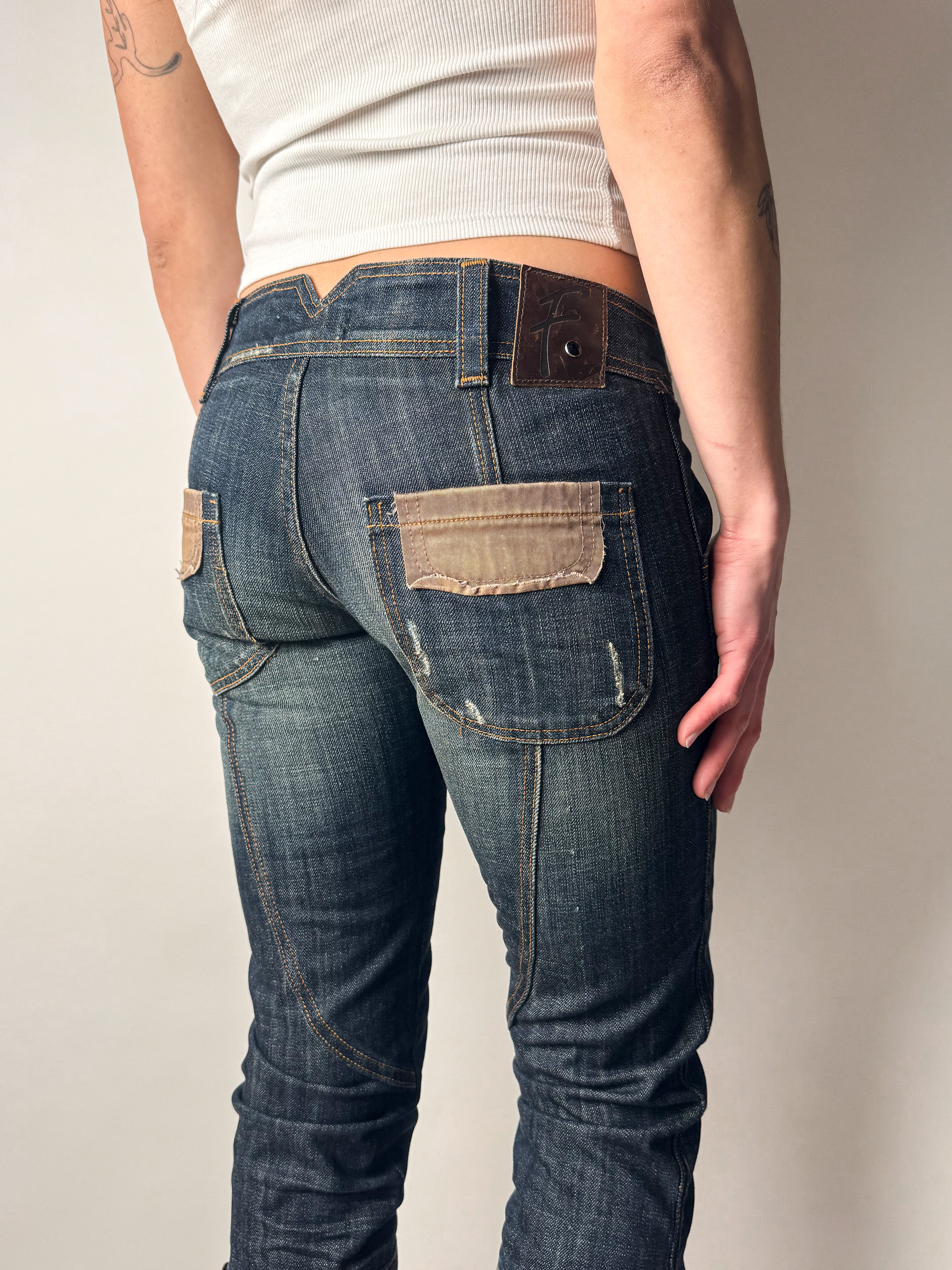 ג׳ינס 3/4 בגזרה נמוכה (36)