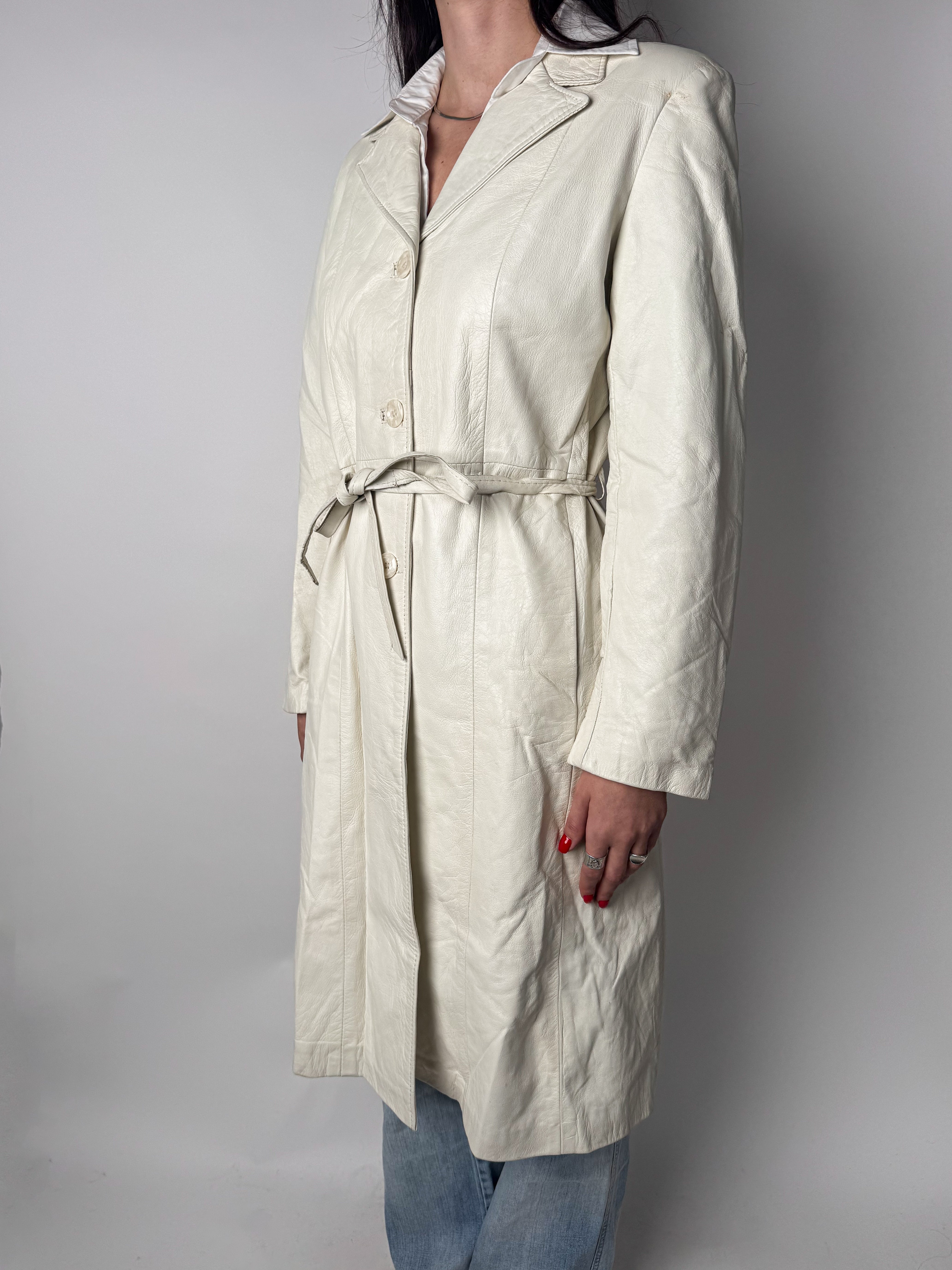 מעיל עור לבן ארוך (M)