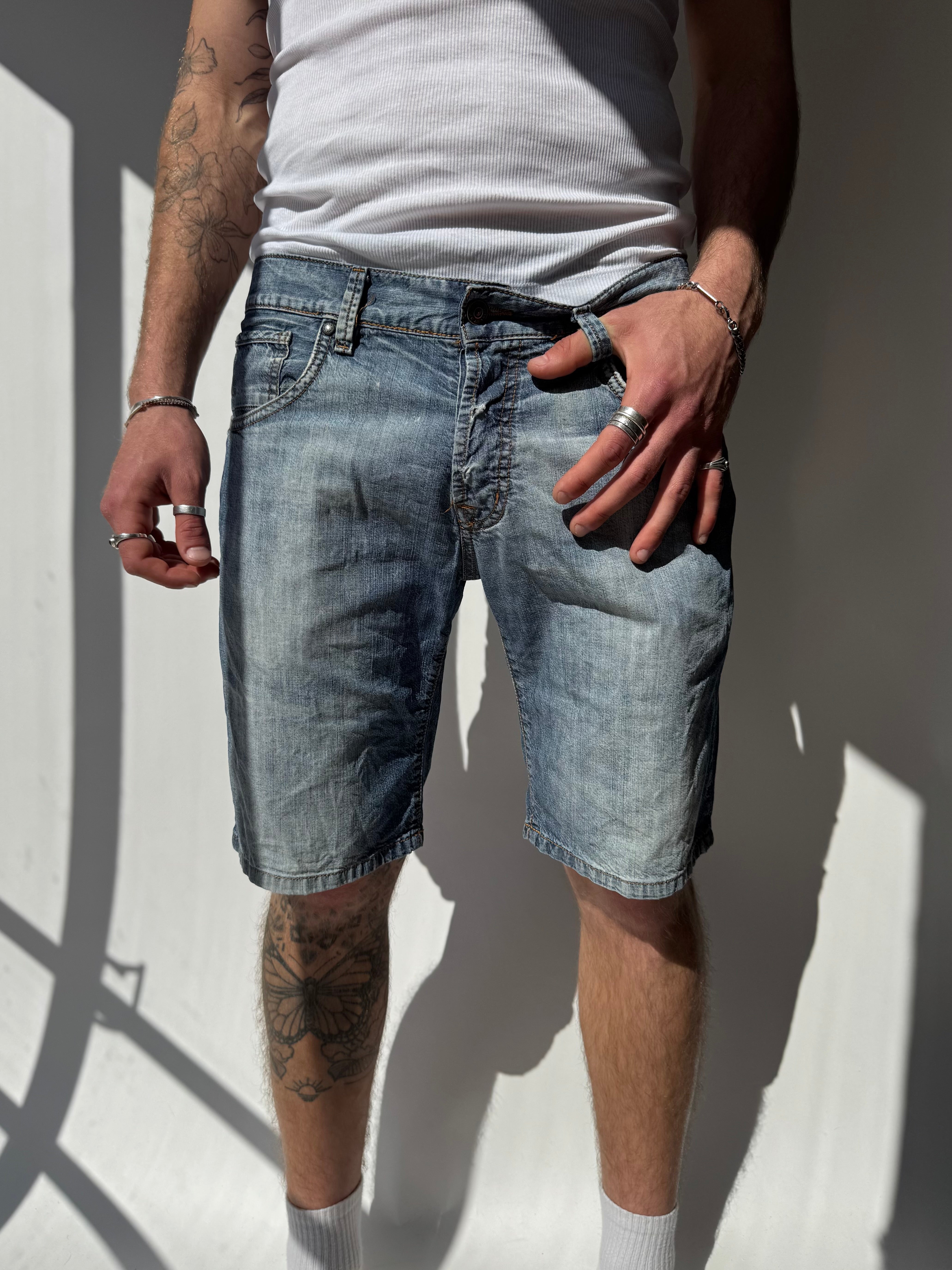 ג׳ינס בגזרה קלאסית (44)