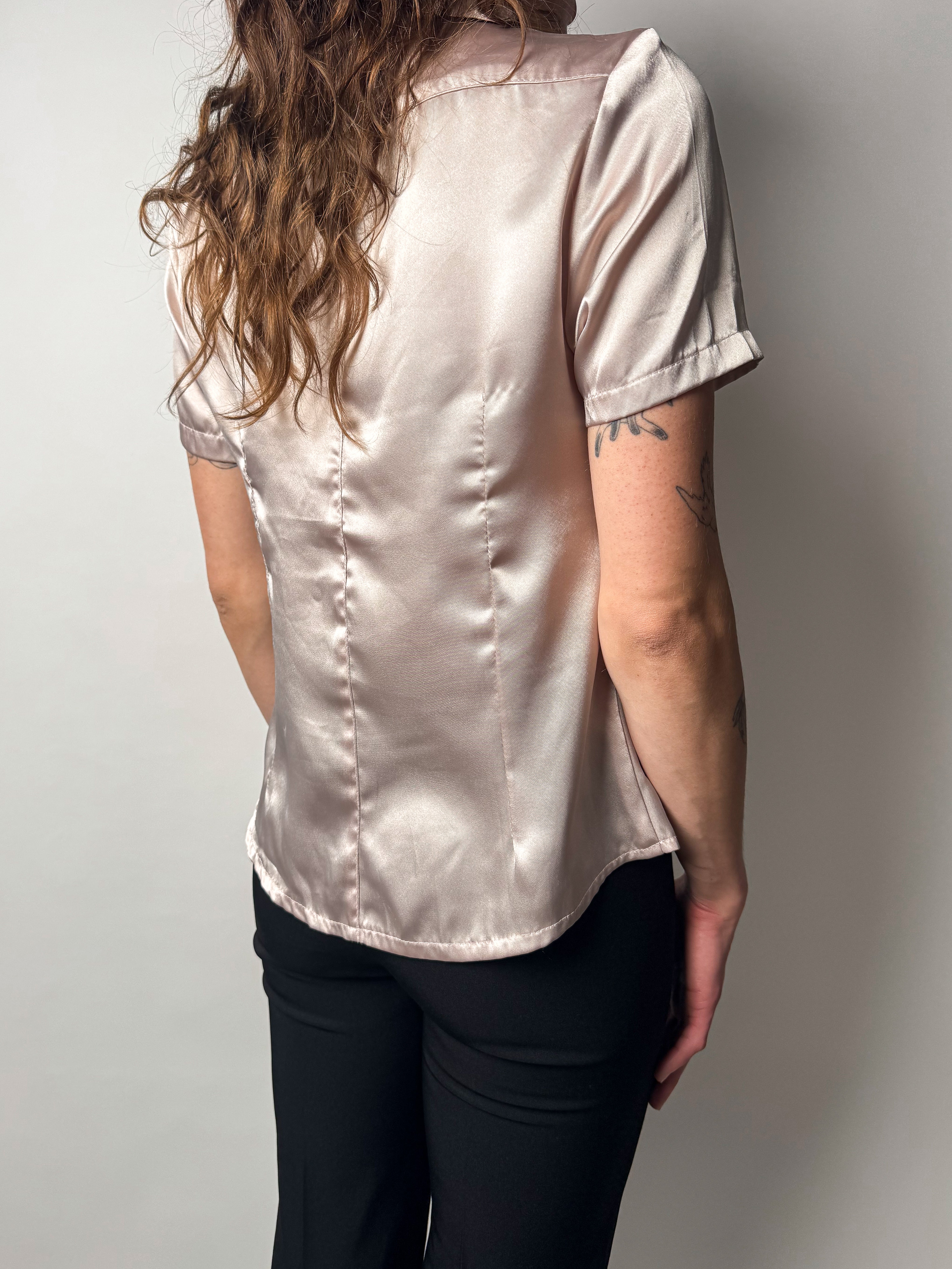 חולצה מכופתרת מבריקה (M)