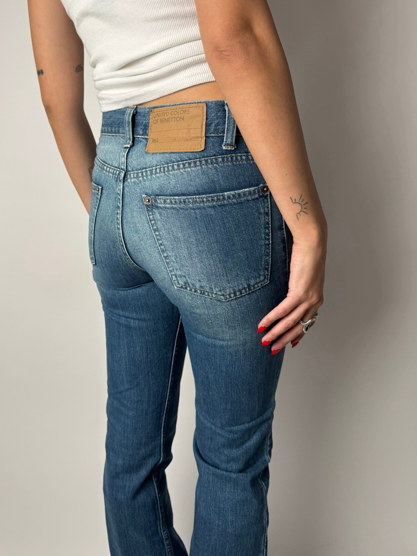 ג׳ינס בגזרה מתרחבת Benetton (34)