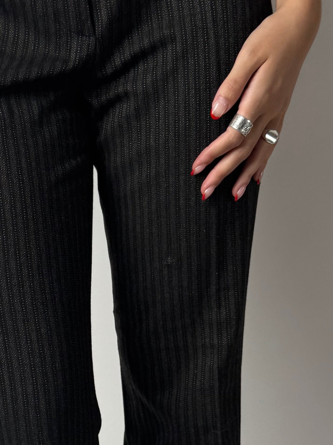 מכנסיים מחויטים פסים (34-36)