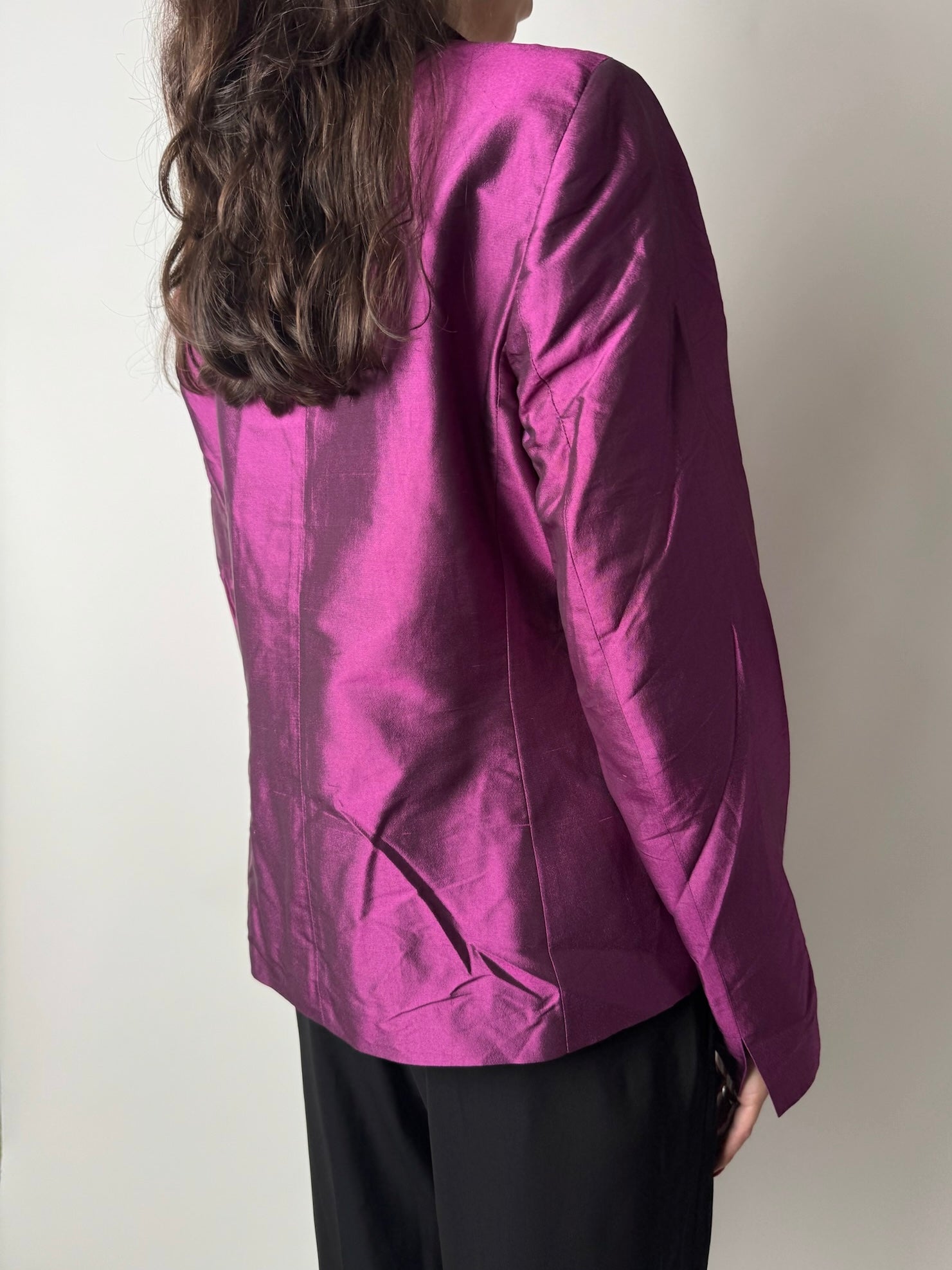 בלייזר משי סגול (M)