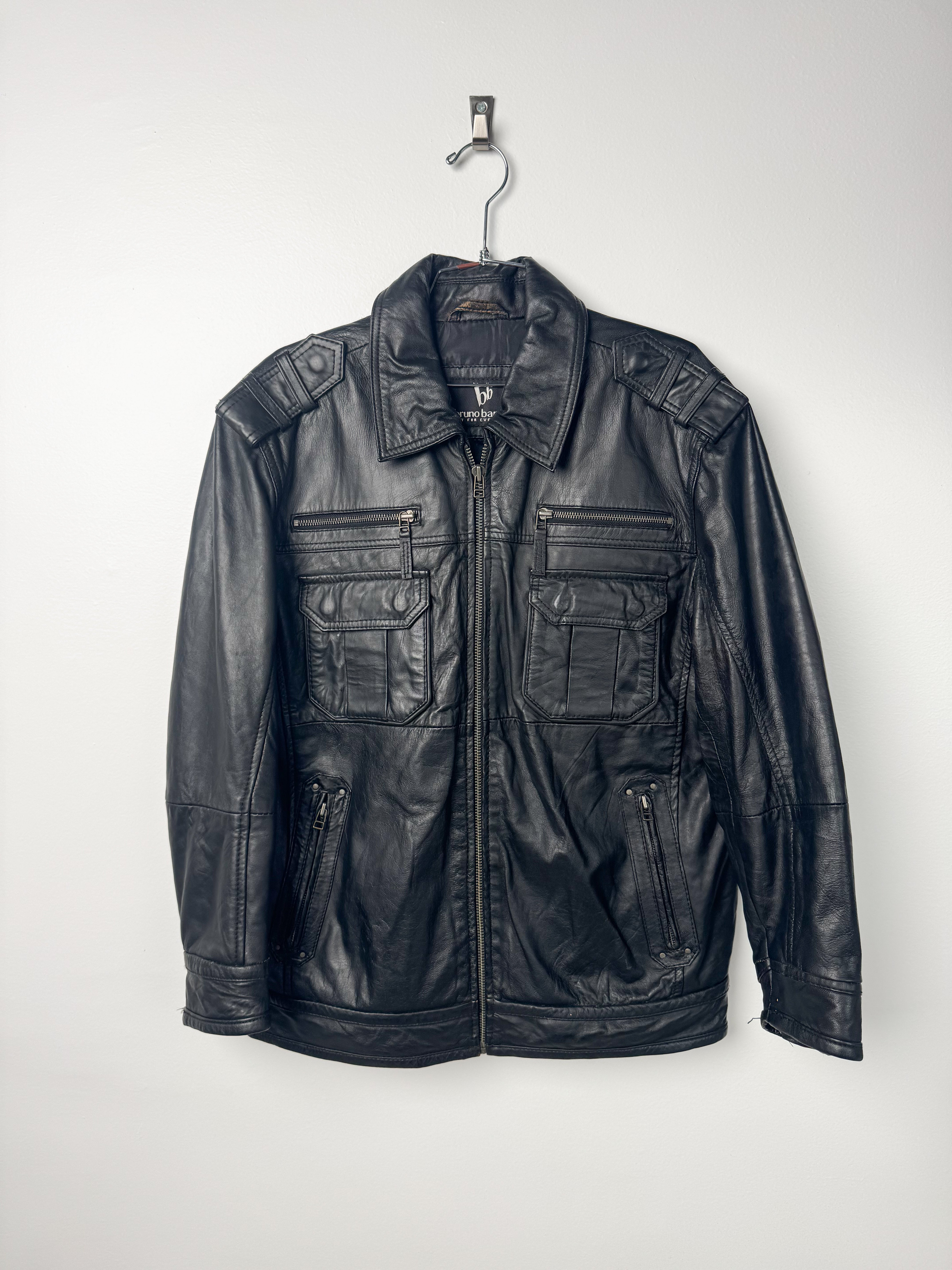 מעיל עור שחור (M)