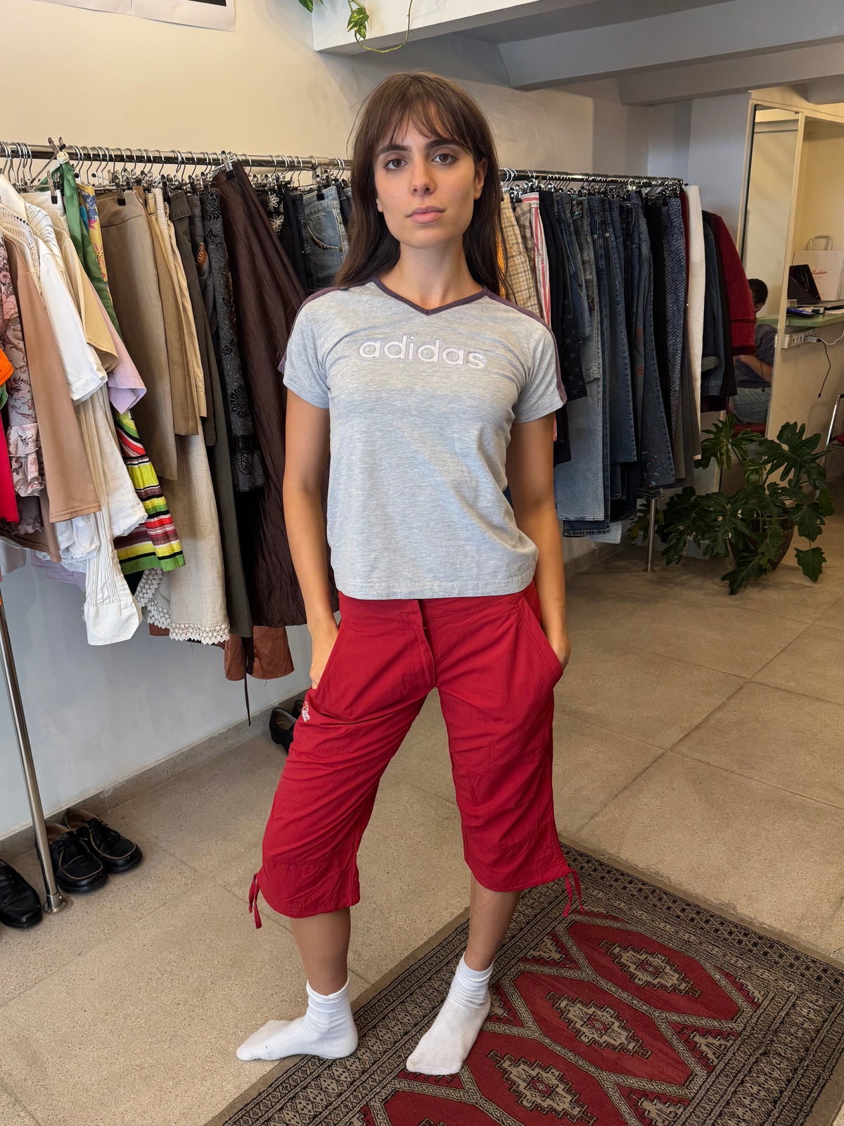 טי שירט אפורה Adidas (XS)