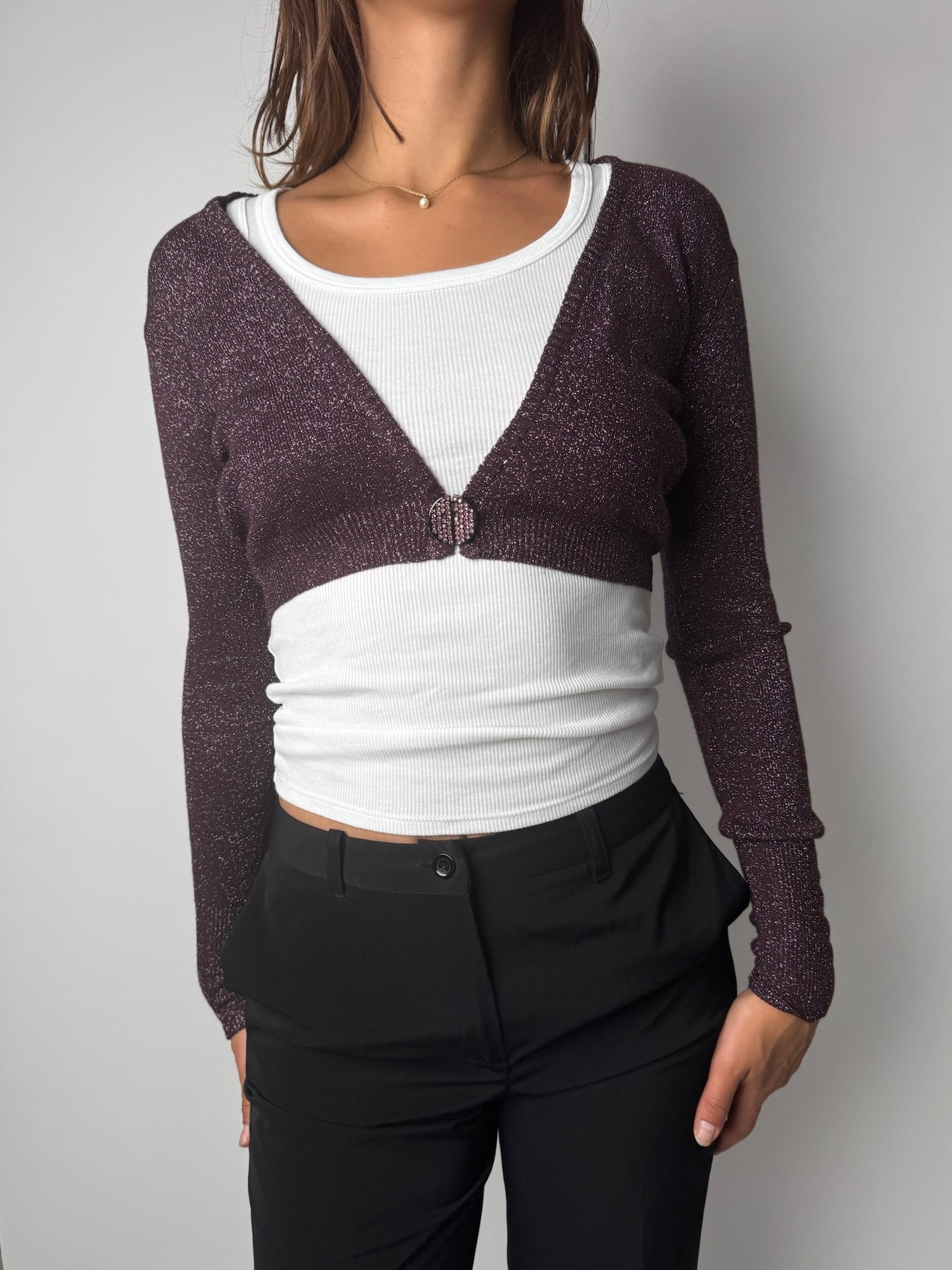 עליונית סגולה מנצנצת (M)