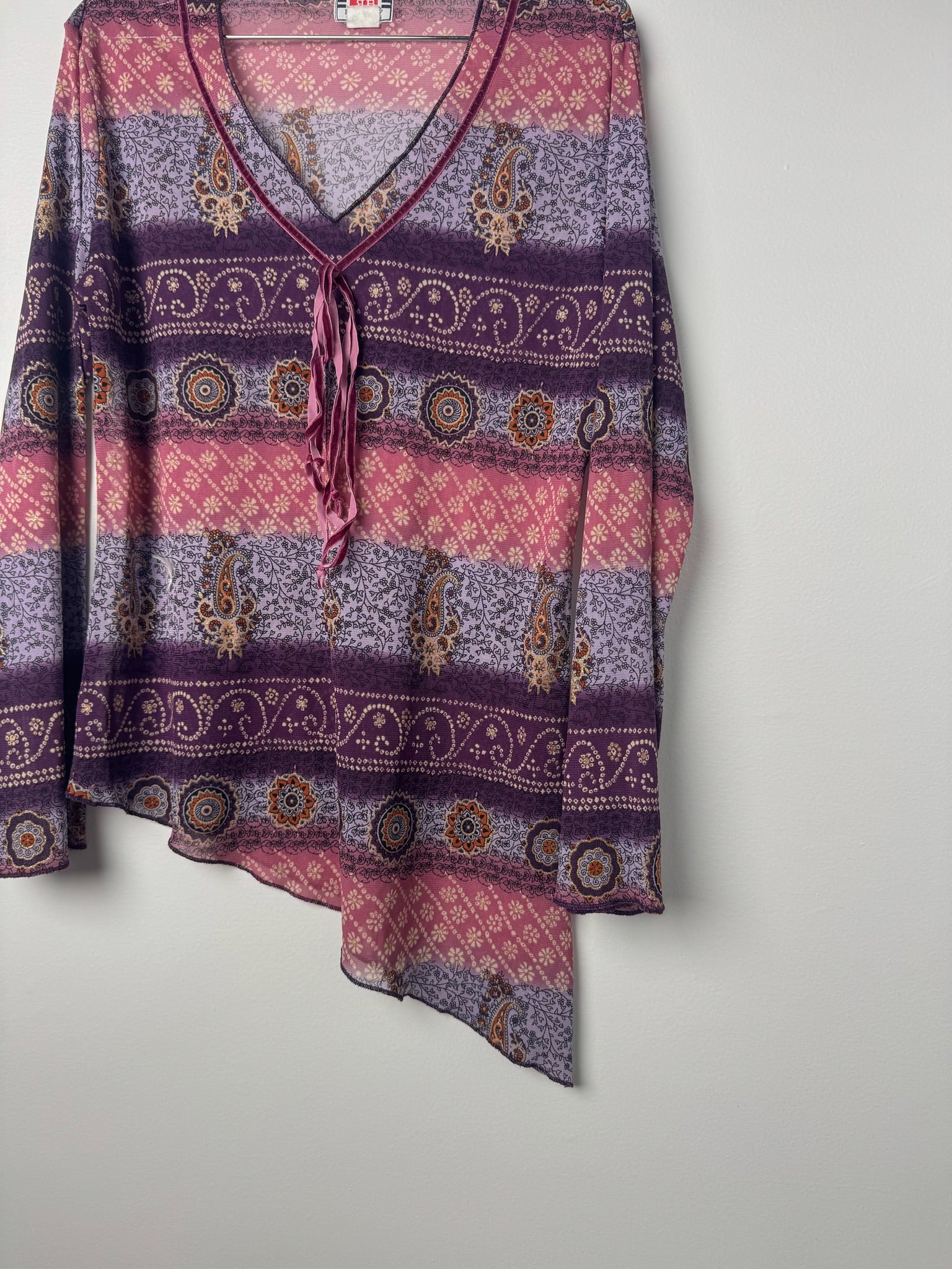 טוניקה אסימטרית מבד שיפון בהדפס פייזלי (L)