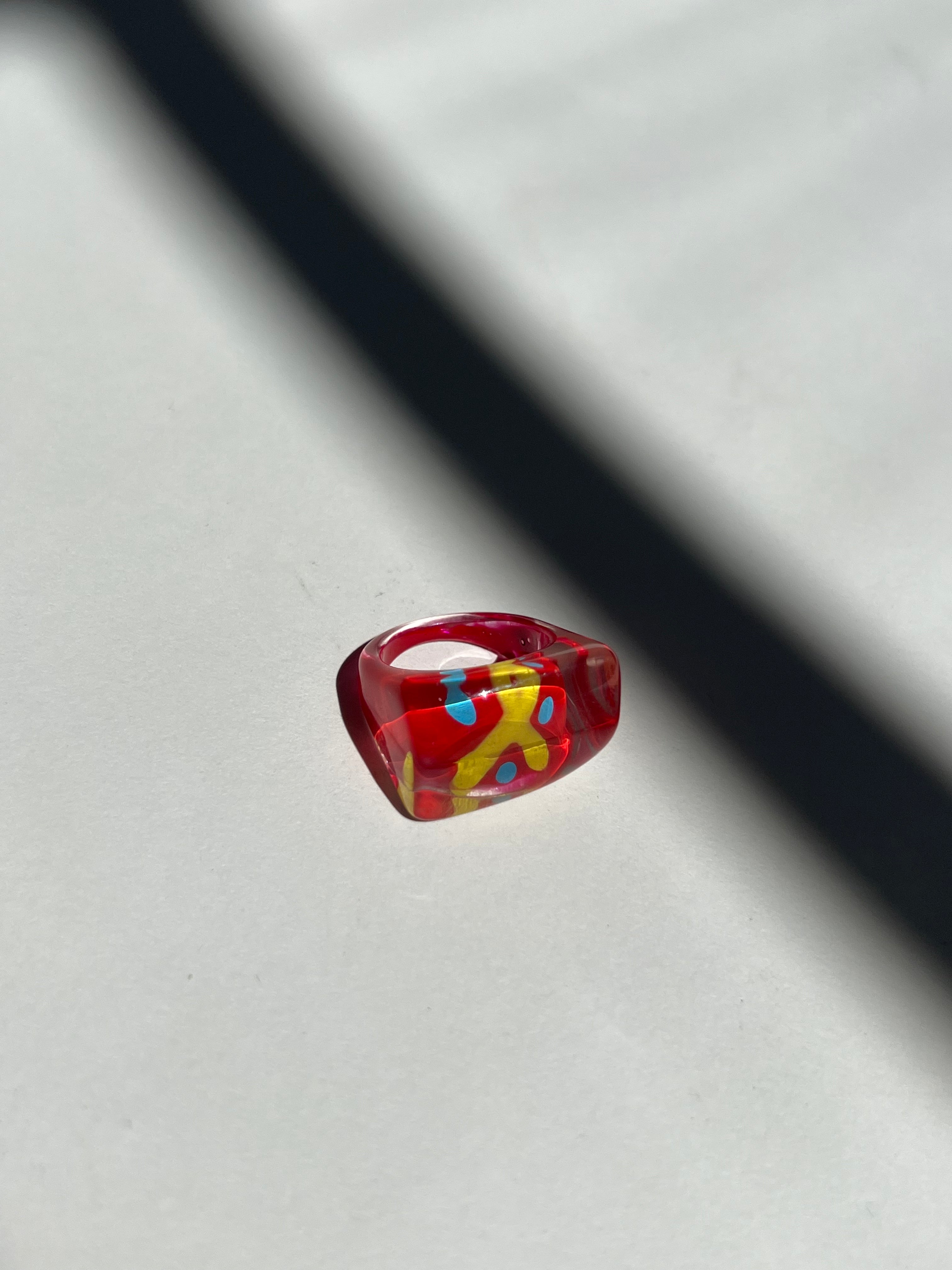 טבעת שנות ה90 אדומה (6 US)