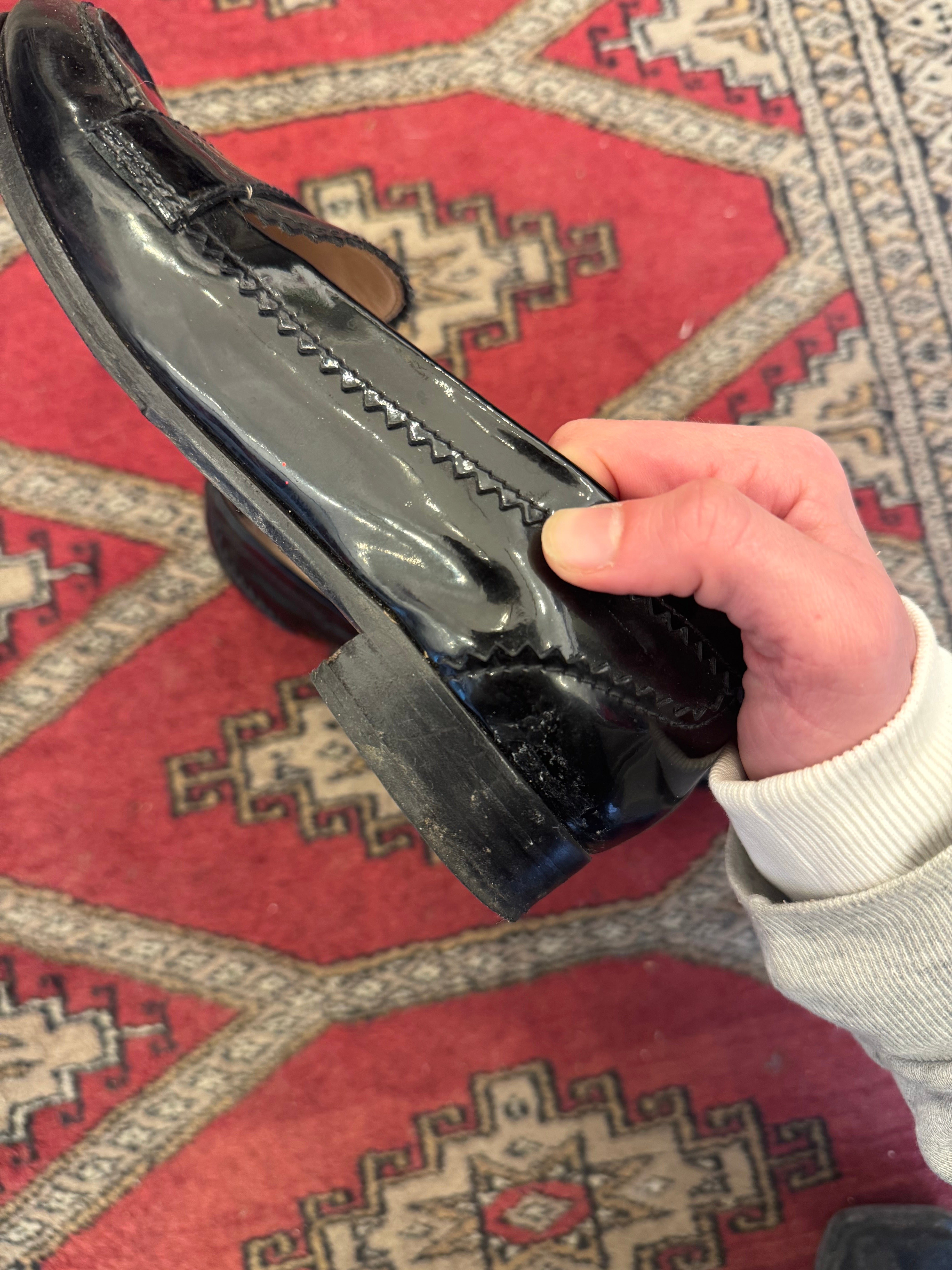 נעלי מוקסין מבריקות Prada (35)