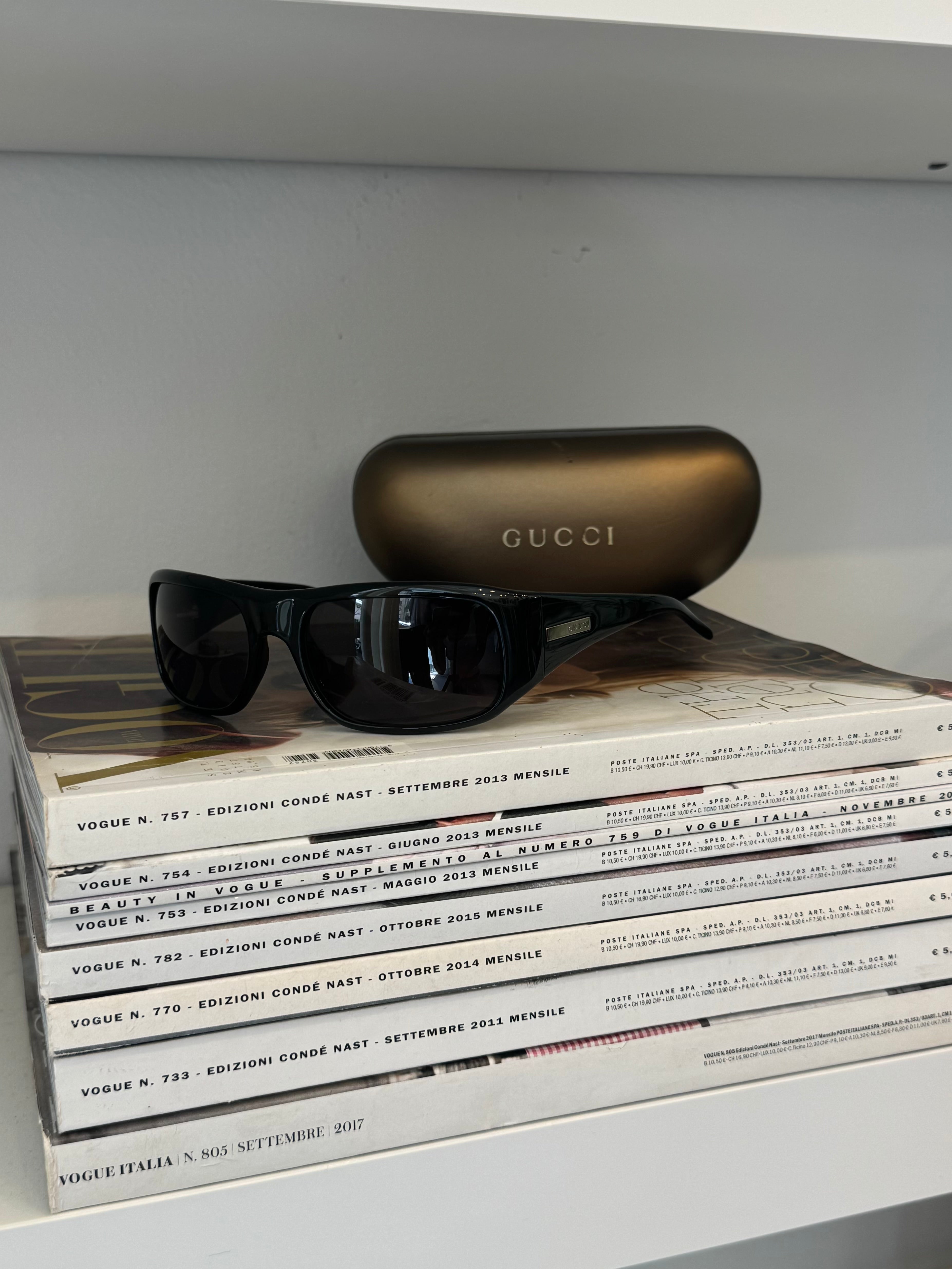 משקפי שמש שחורים Gucci