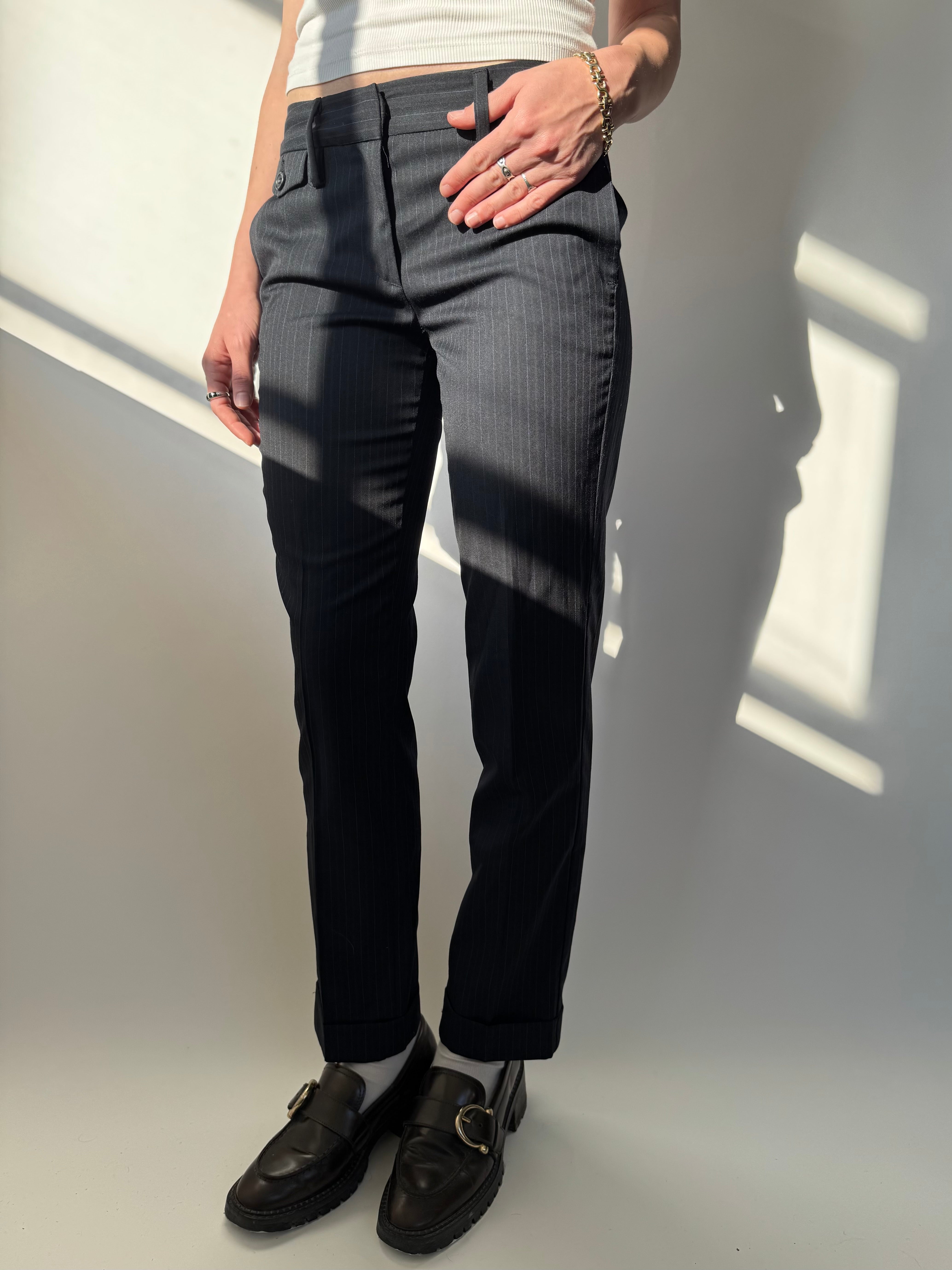 מכנסיים מחויטים בשילוב פסים (34)