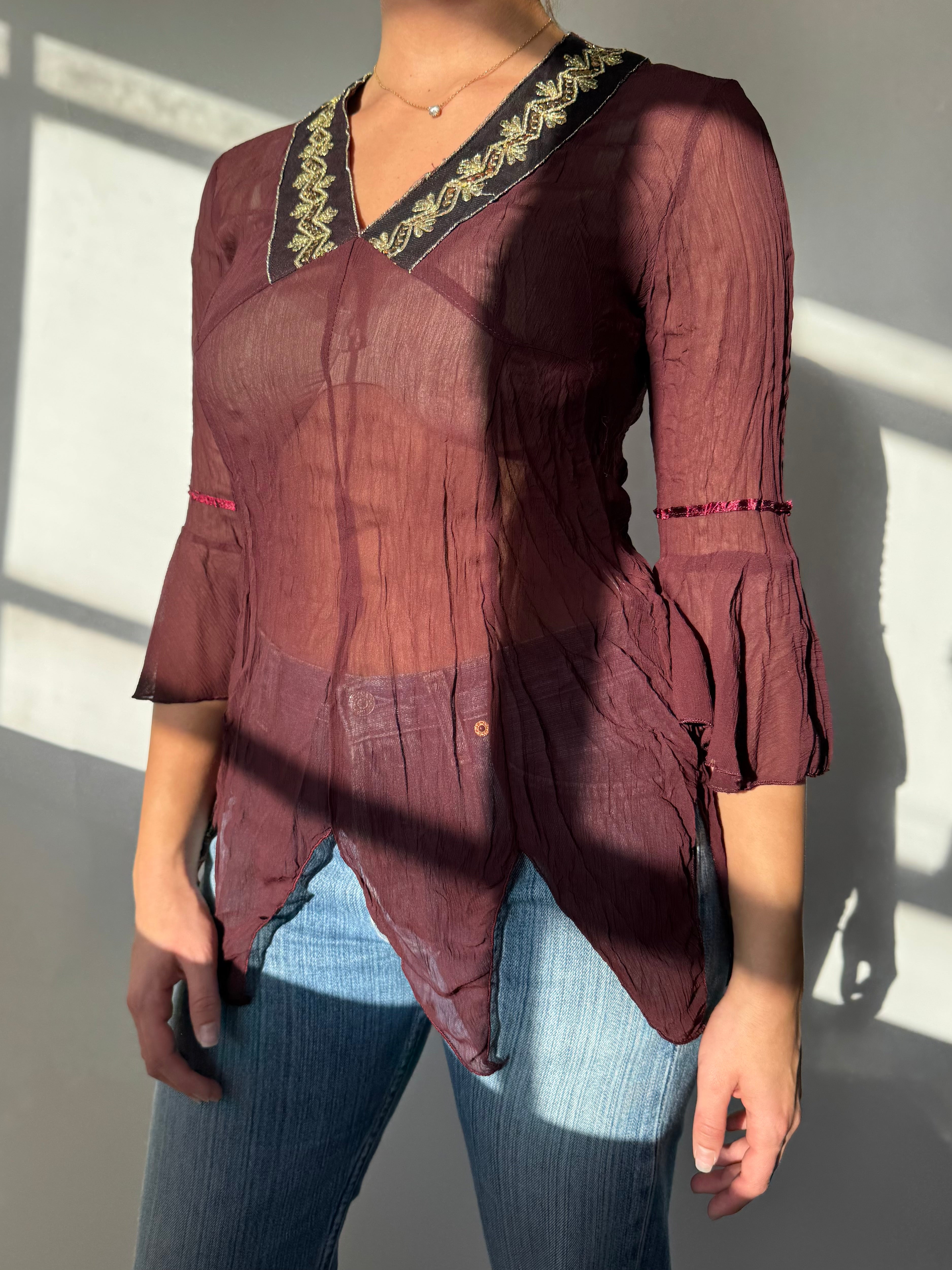 חולצת שיפון בשילוב עיטורי זהב (M)