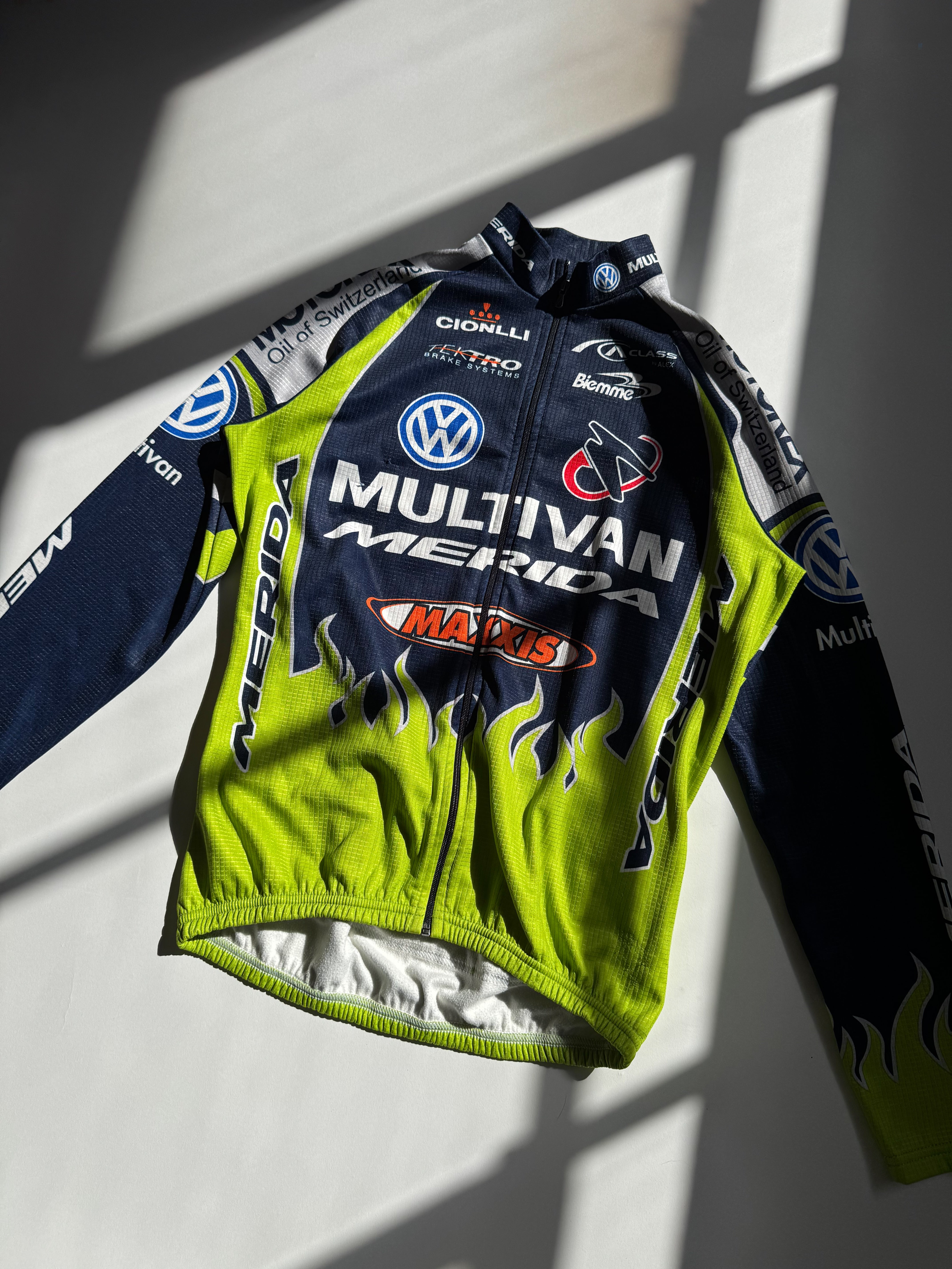 חולצה רכיבת אופניים (M)