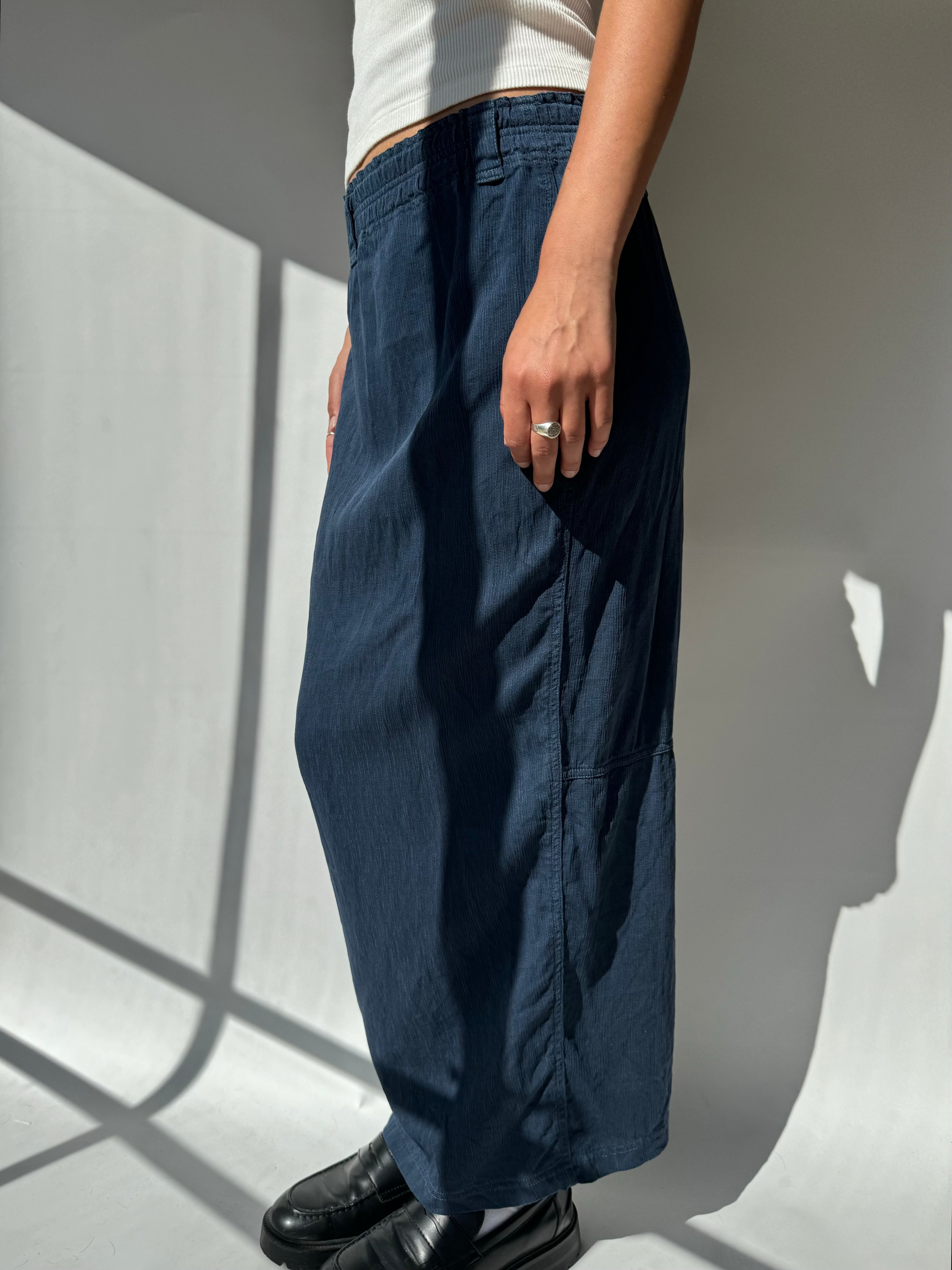 חצאית מקסי כחולה (40-42)